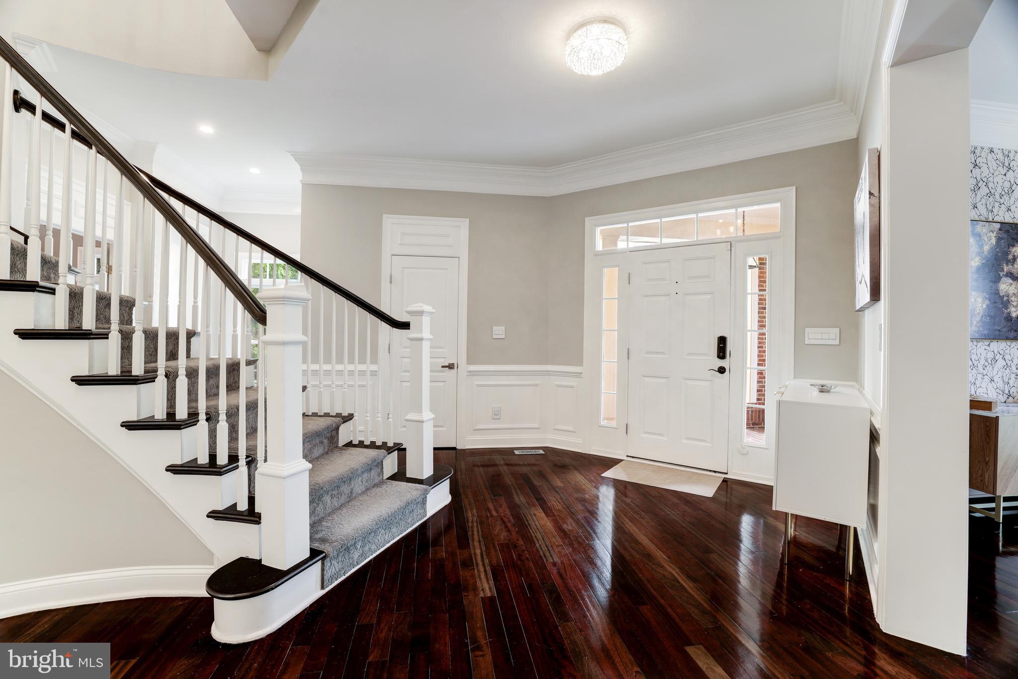 LANSDOWNE ON THE POTOMAC - Residential