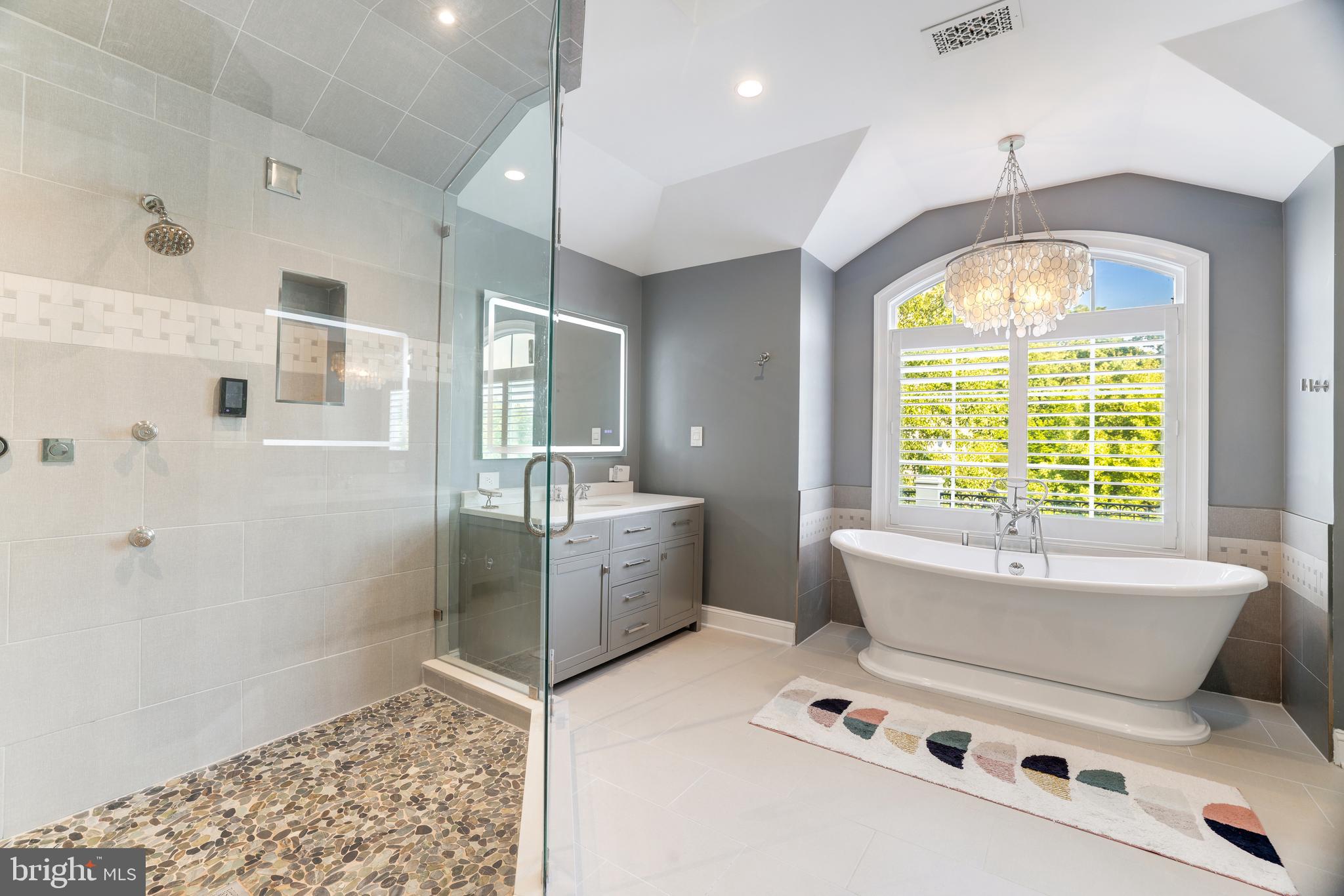 LANSDOWNE ON THE POTOMAC - Residential