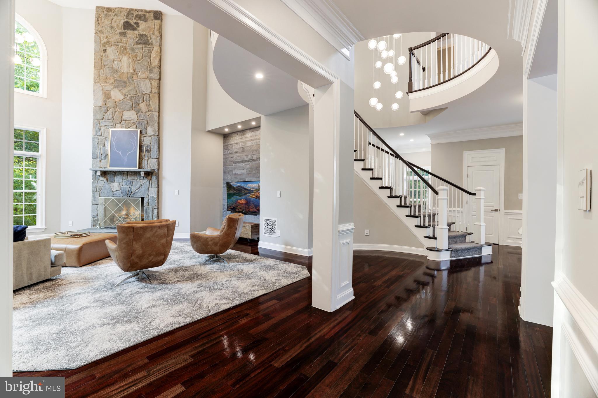 LANSDOWNE ON THE POTOMAC - Residential