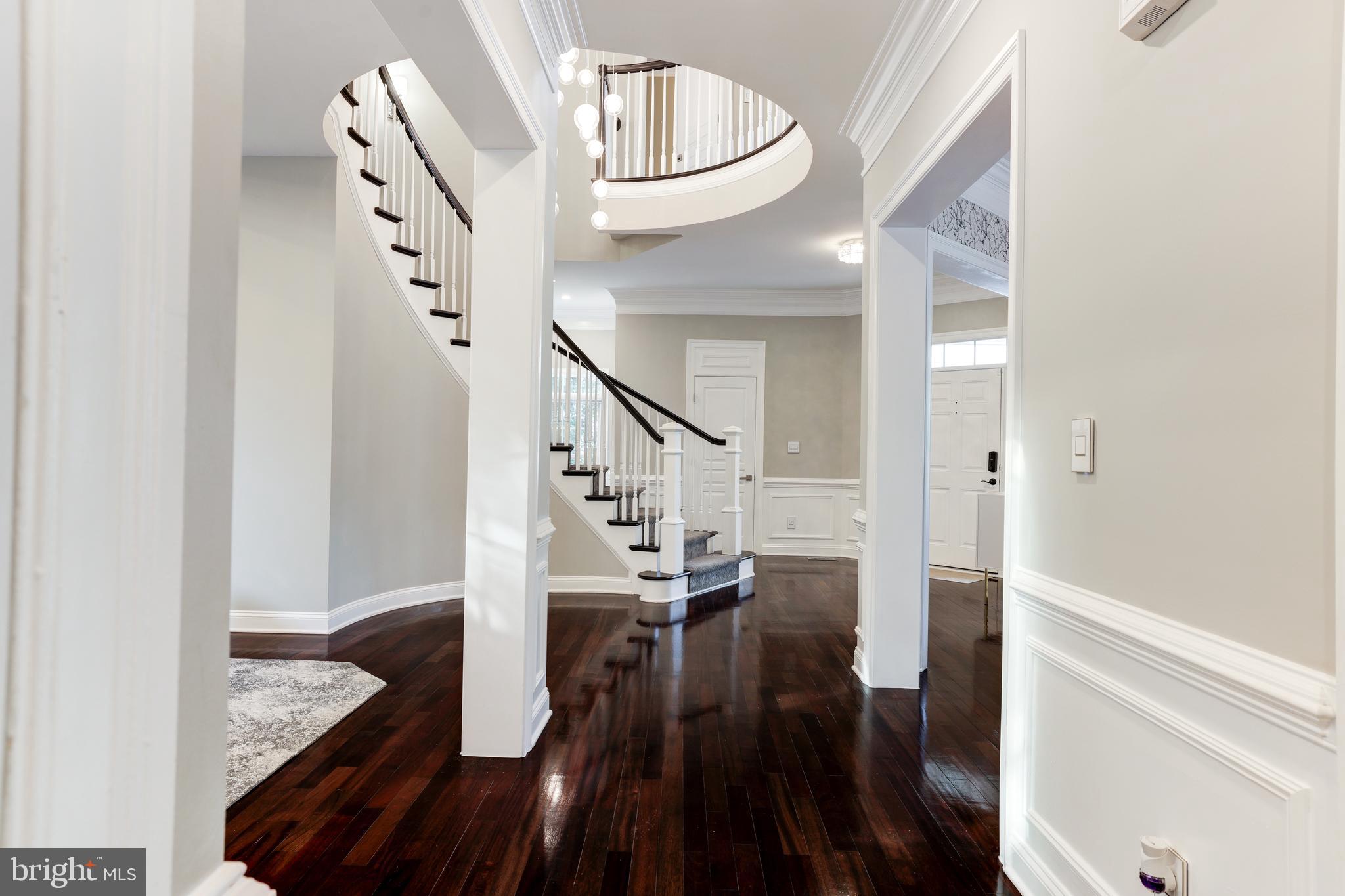 LANSDOWNE ON THE POTOMAC - Residential