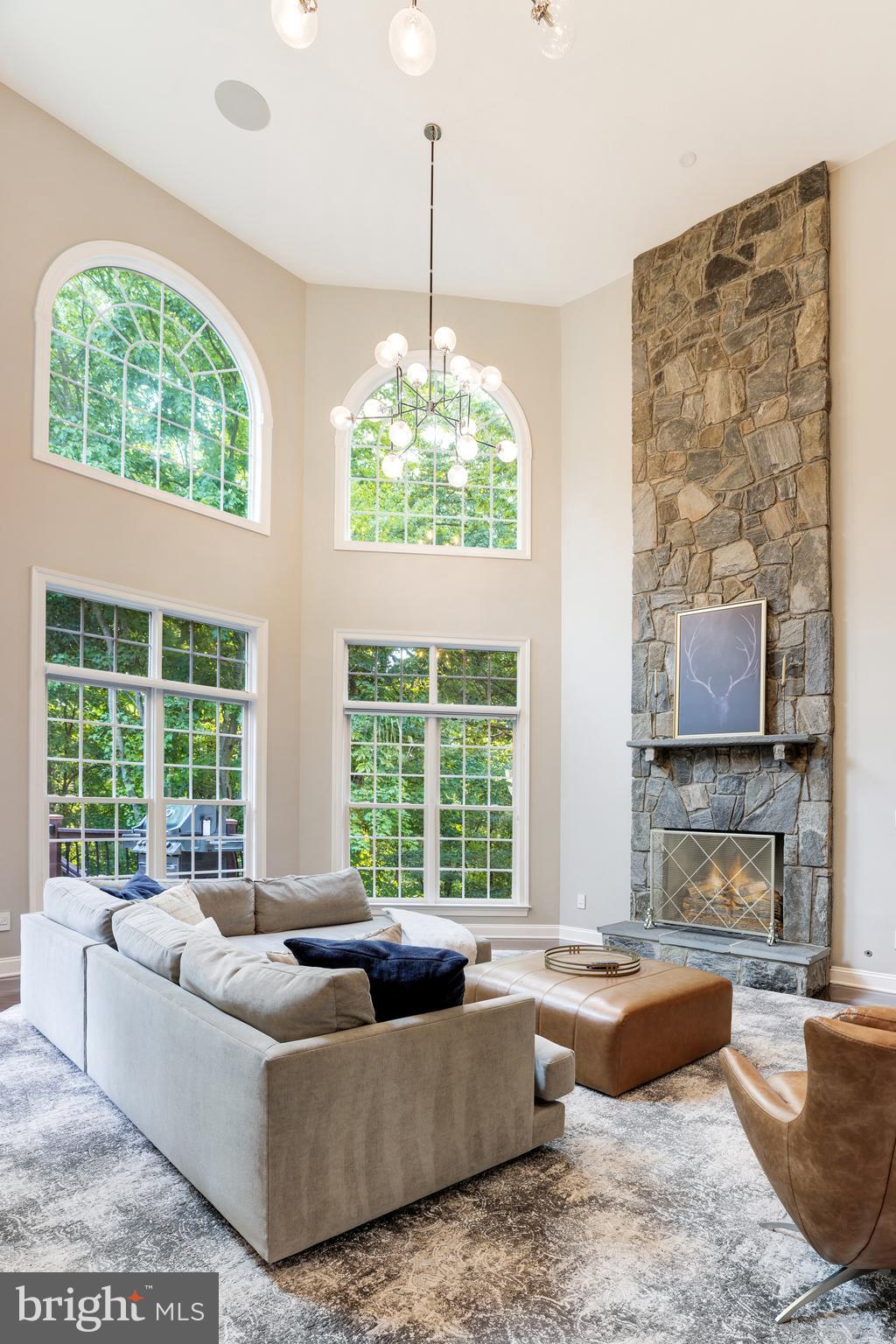 LANSDOWNE ON THE POTOMAC - Residential