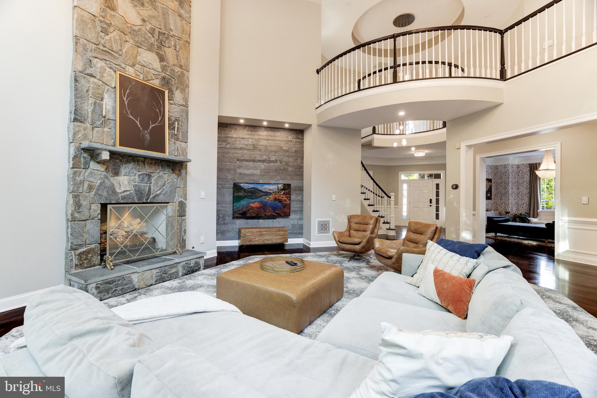 LANSDOWNE ON THE POTOMAC - Residential