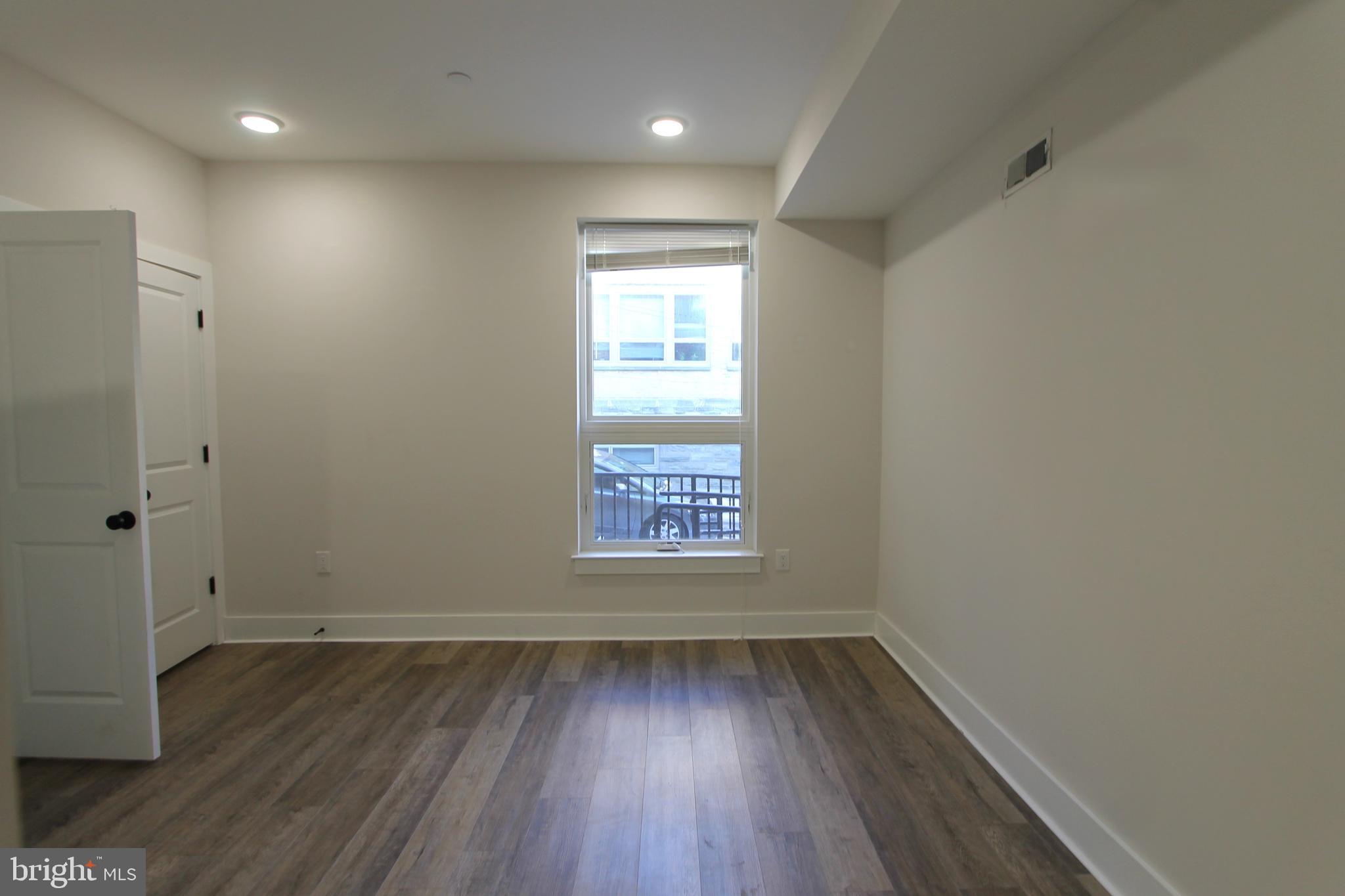 MANAYUNK - Residential Lease