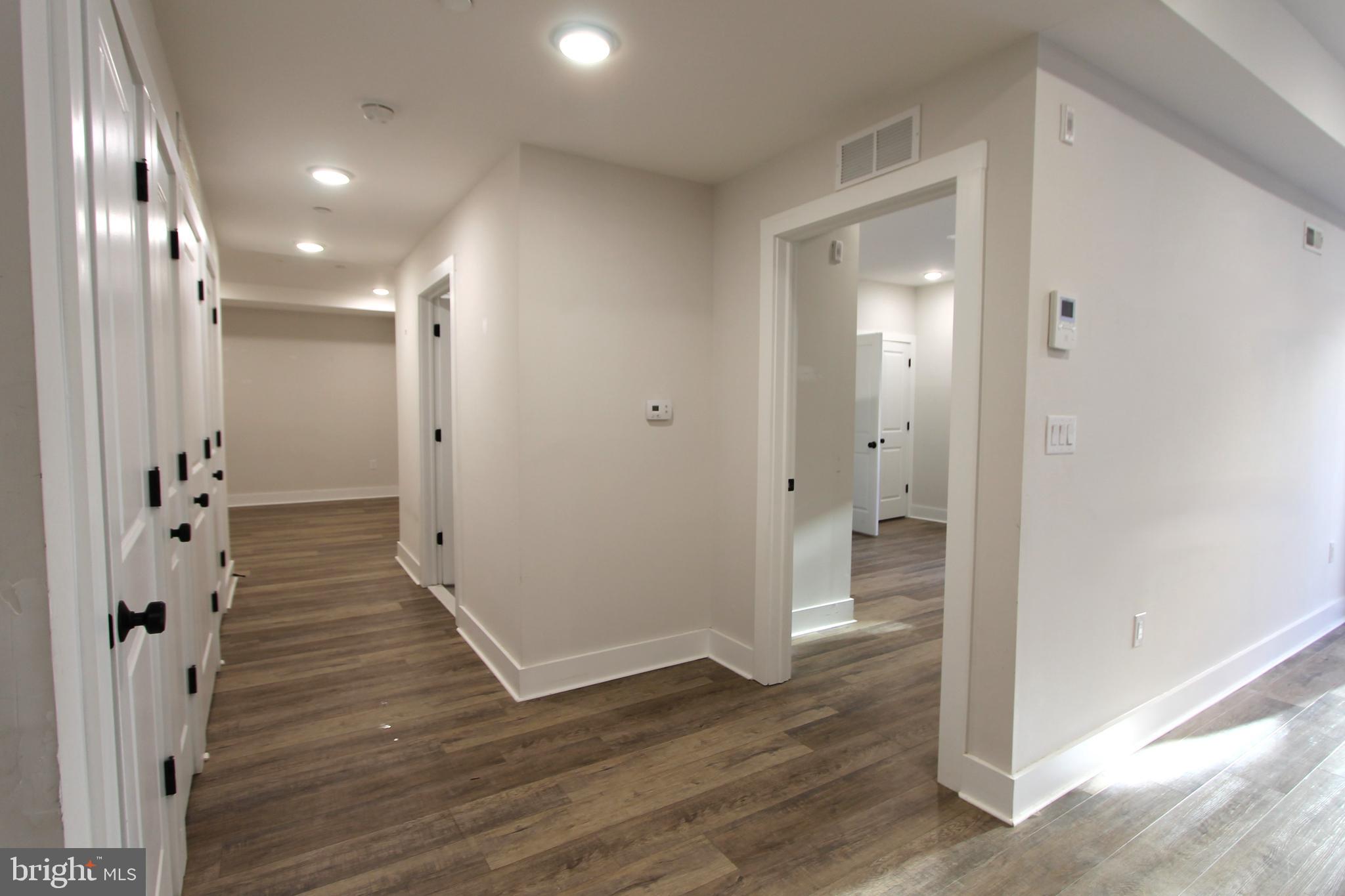 MANAYUNK - Residential Lease