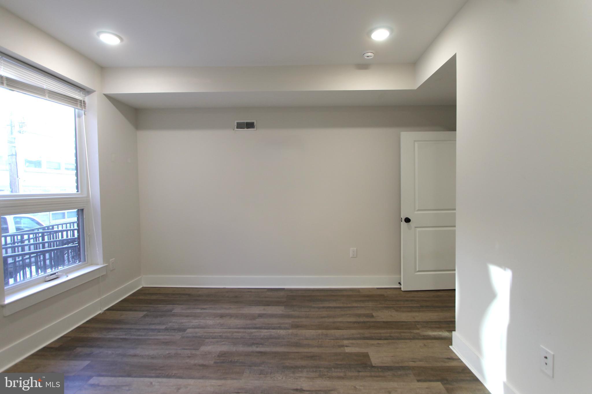 MANAYUNK - Residential Lease