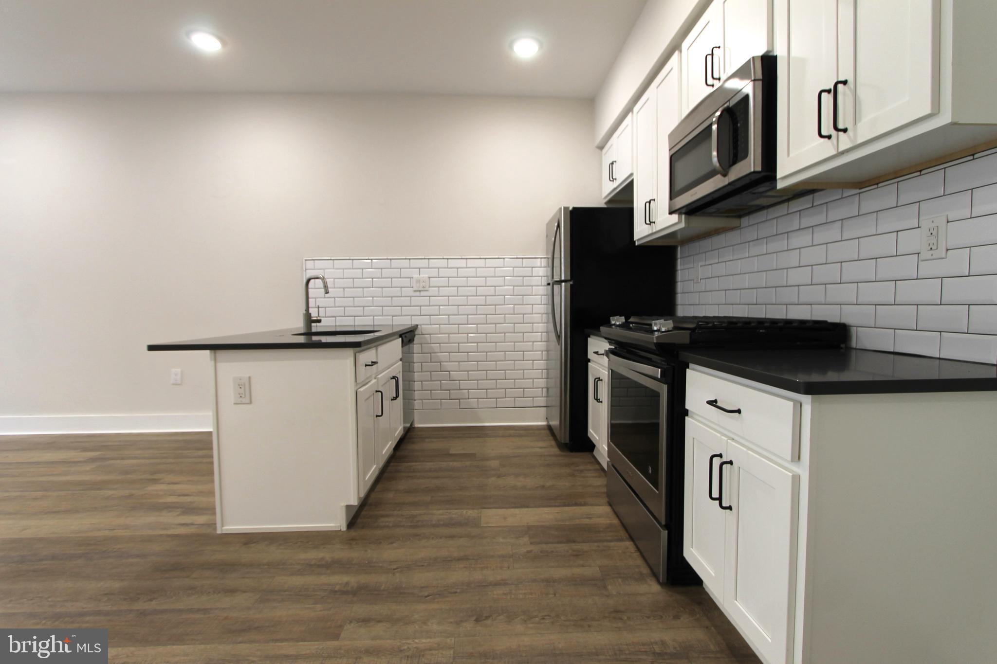 MANAYUNK - Residential Lease