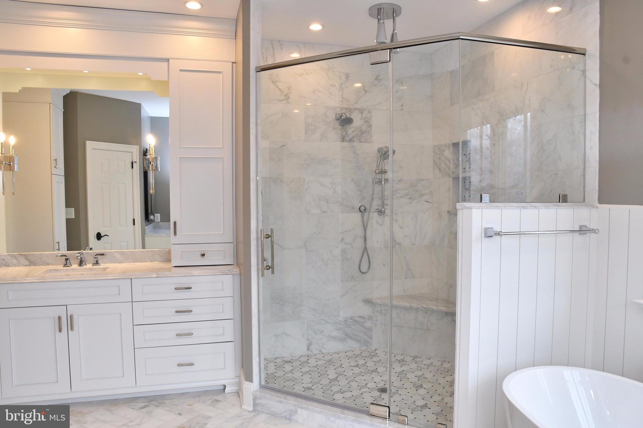 BRIAR KNOLL - Residential