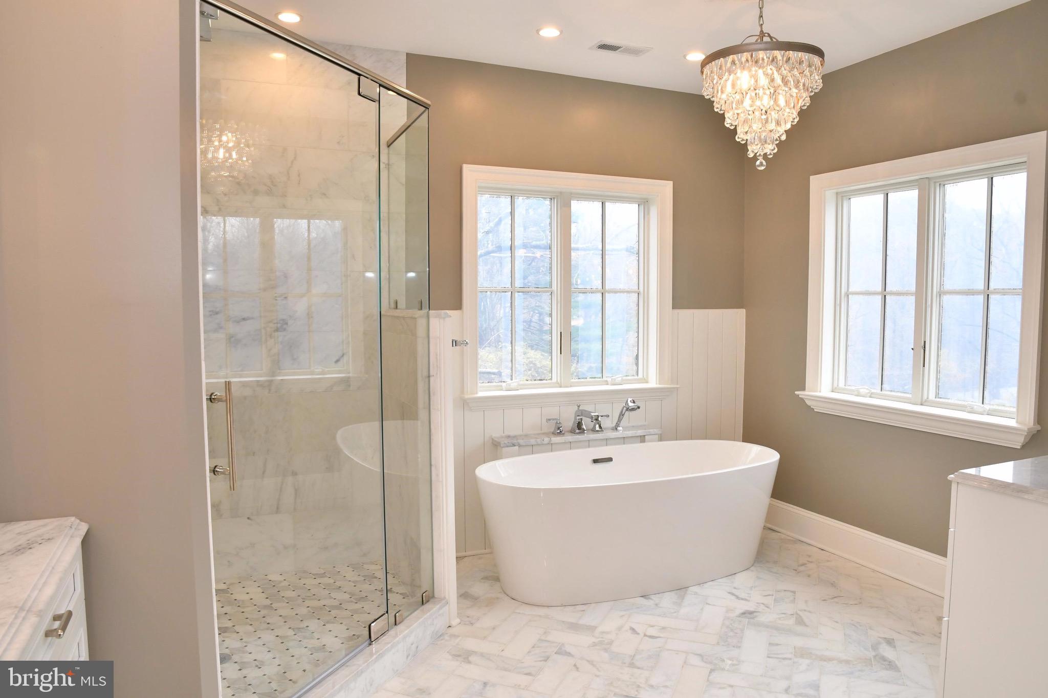 BRIAR KNOLL - Residential