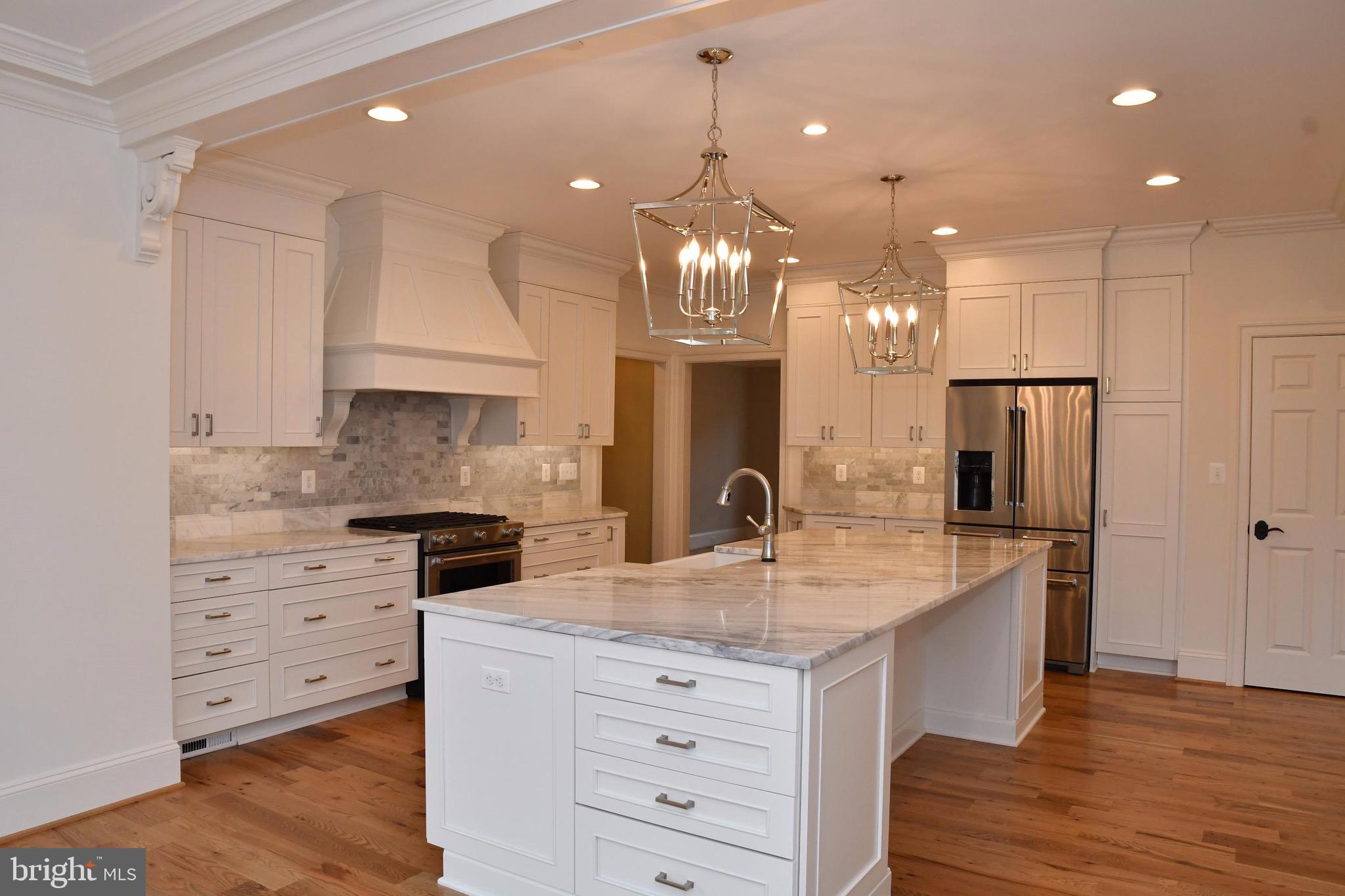 BRIAR KNOLL - Residential