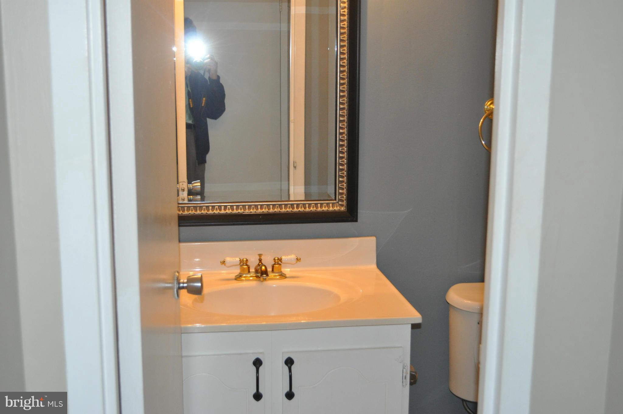 WOODLAKE TOWERS - Residential Lease