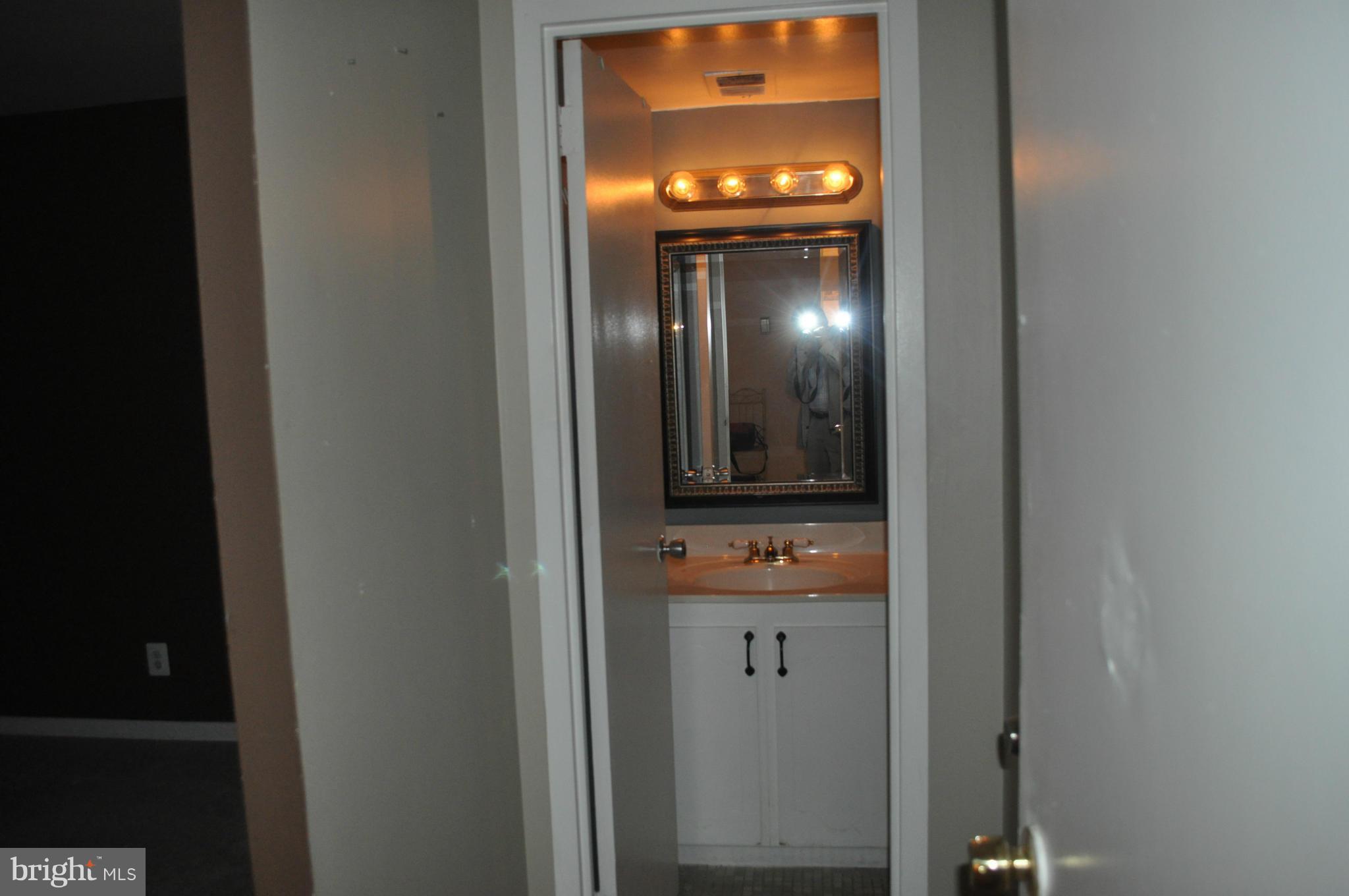 WOODLAKE TOWERS - Residential Lease