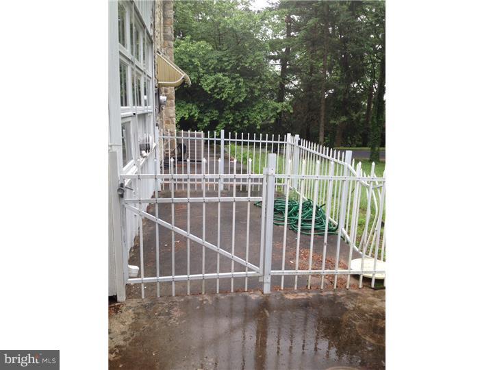 MEADOWBROOK - Residential