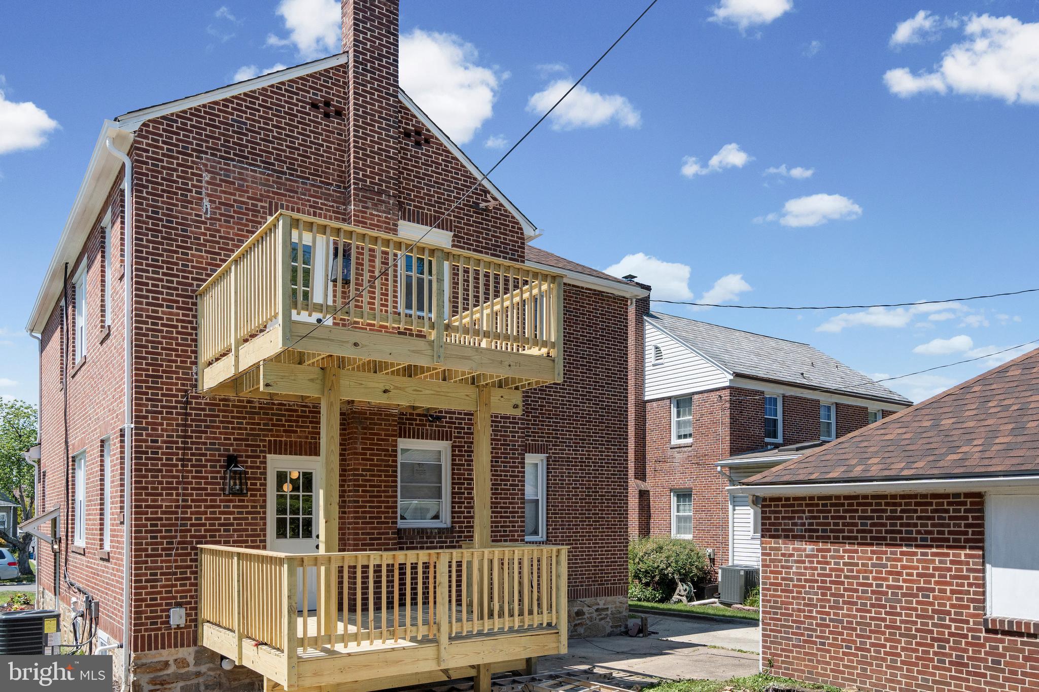 ASHBURTON HISTORIC DISTRICT - Residential