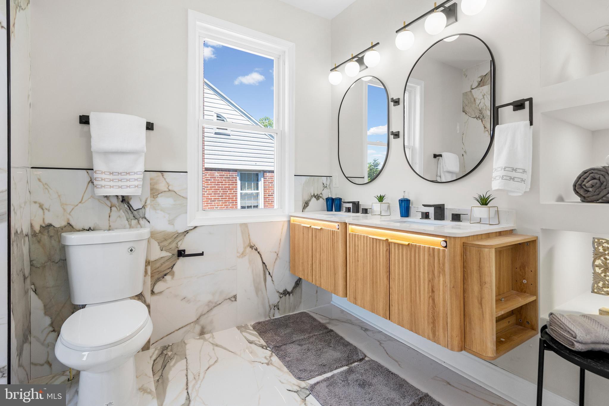 ASHBURTON HISTORIC DISTRICT - Residential