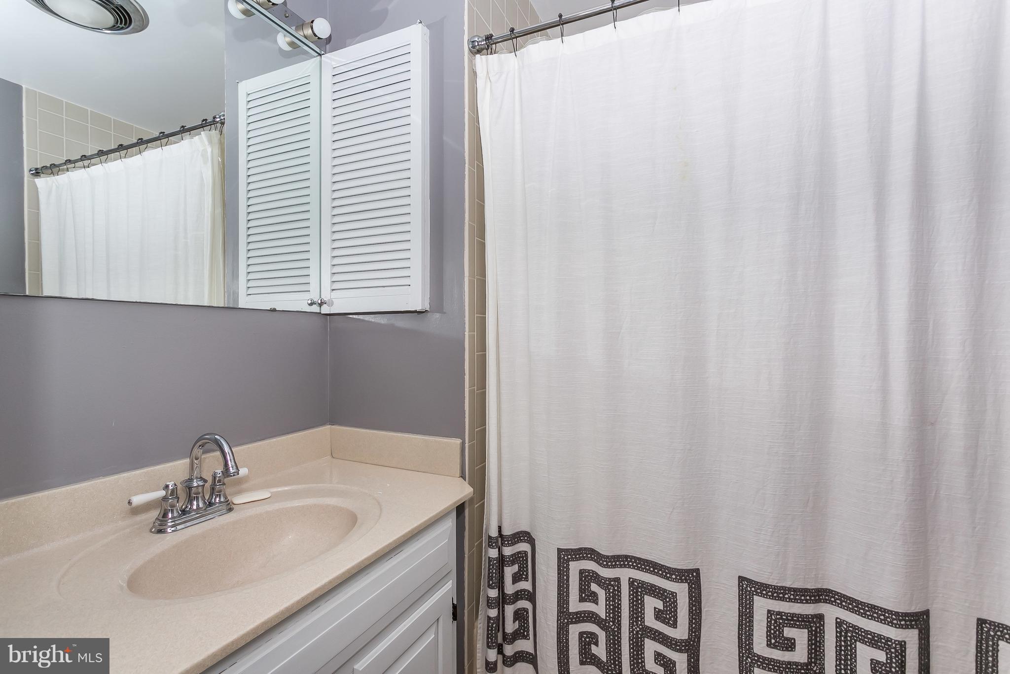 BOLTON HILL HISTORIC DISTRICT - Residential Income