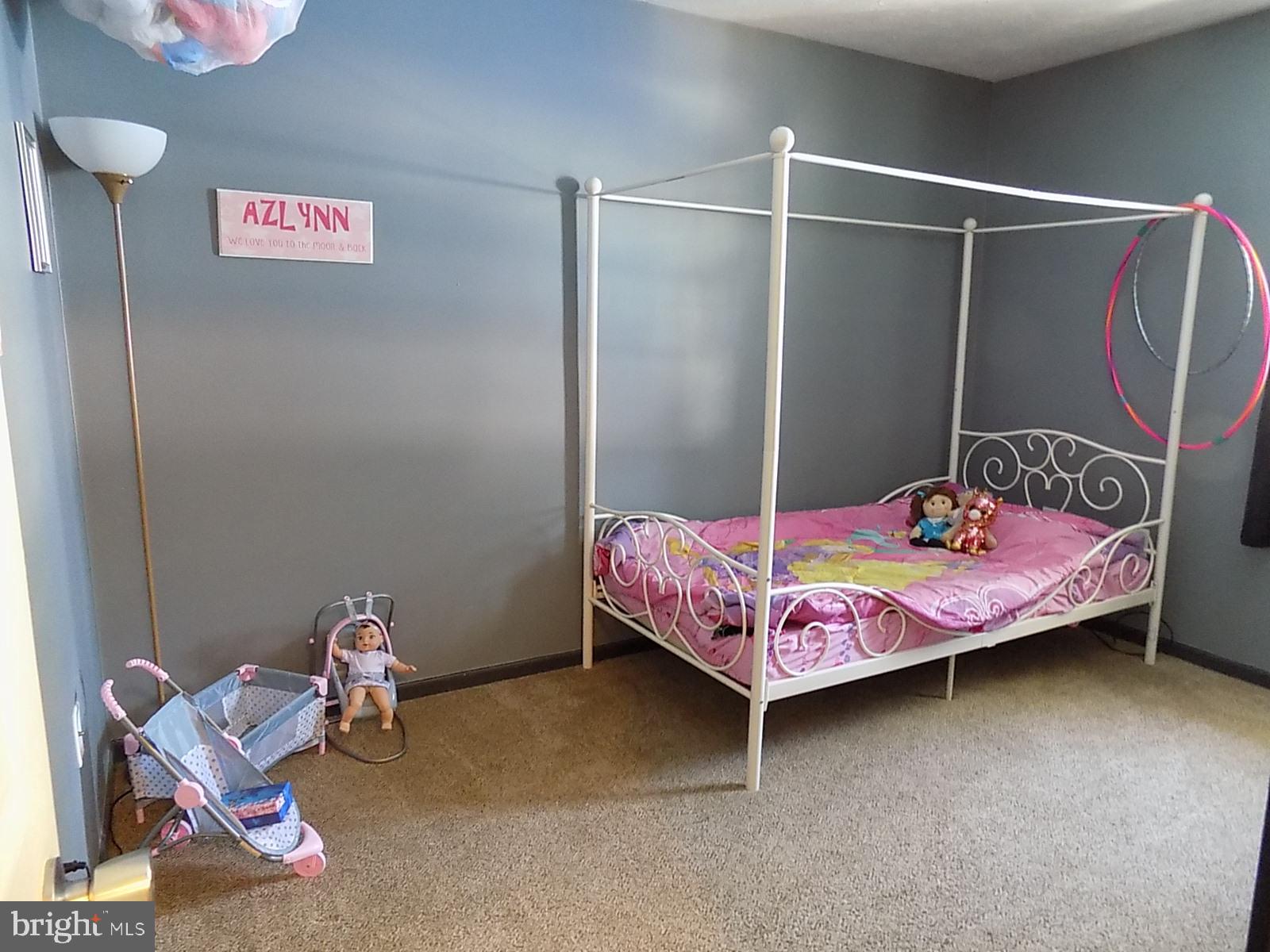 PINEVIEW - Residential