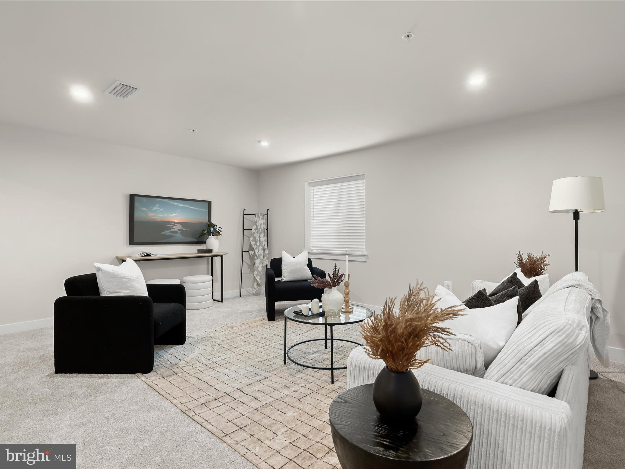 GRACE WOODS - Residential Lease