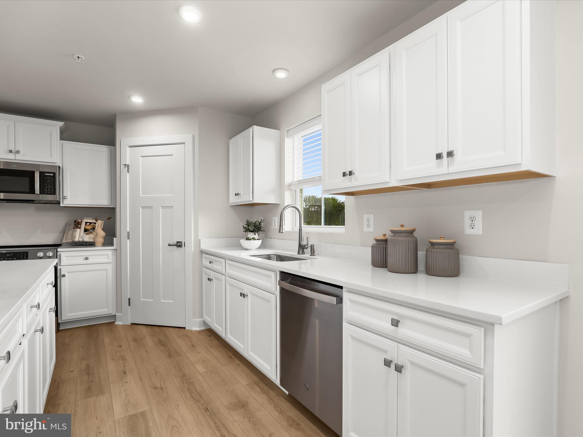 GRACE WOODS - Residential Lease