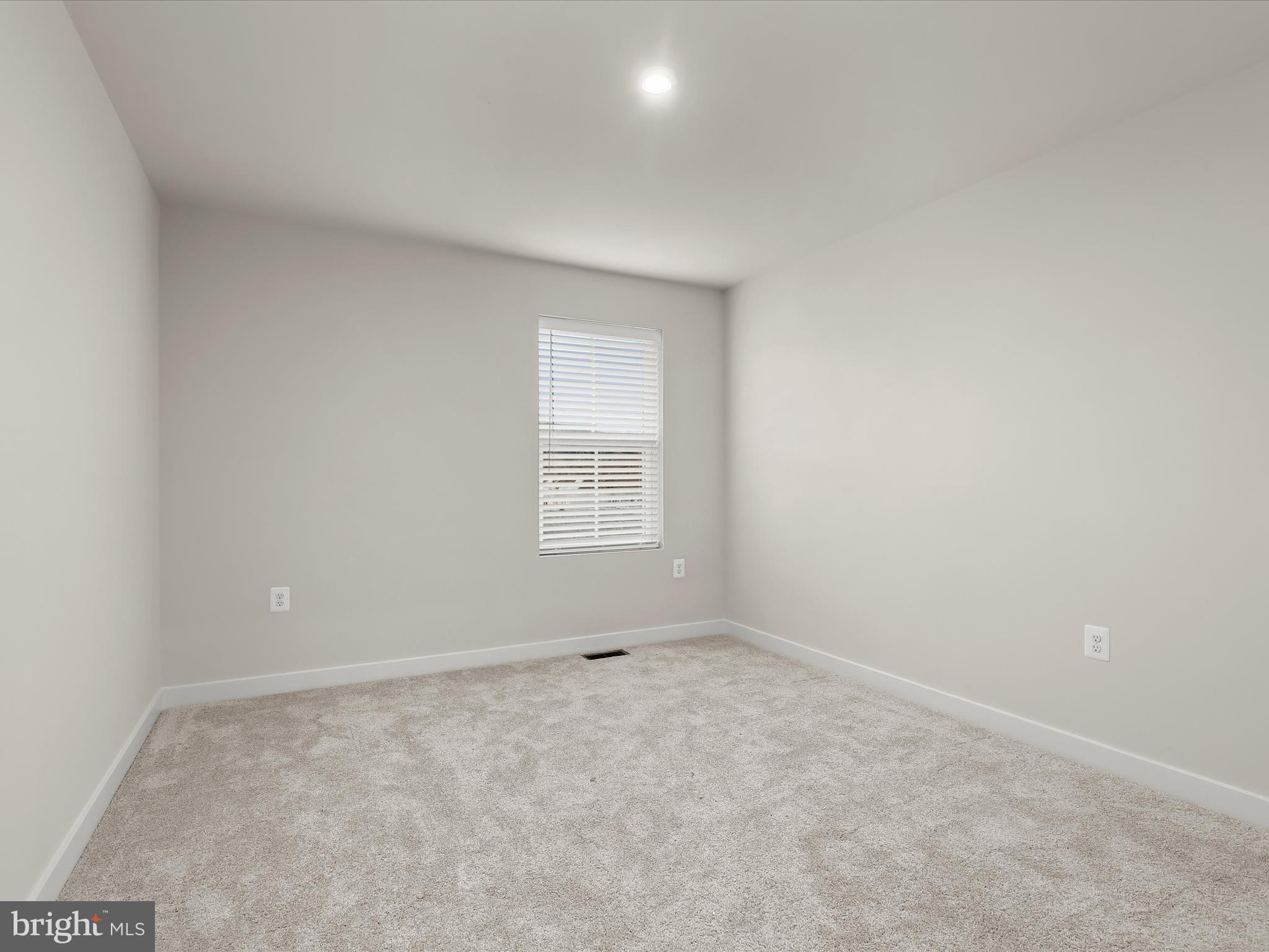 GRACE WOODS - Residential Lease