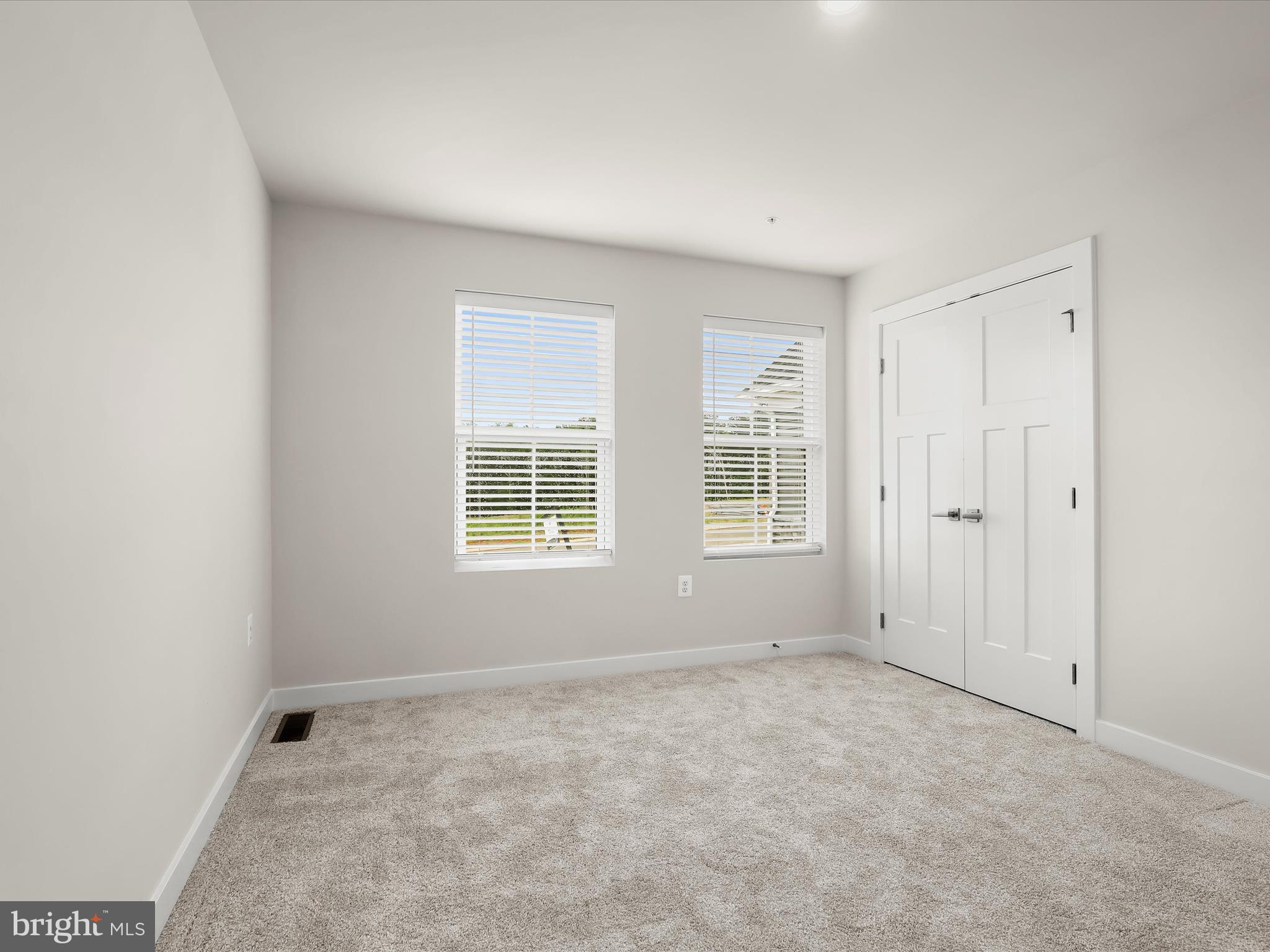 GRACE WOODS - Residential Lease