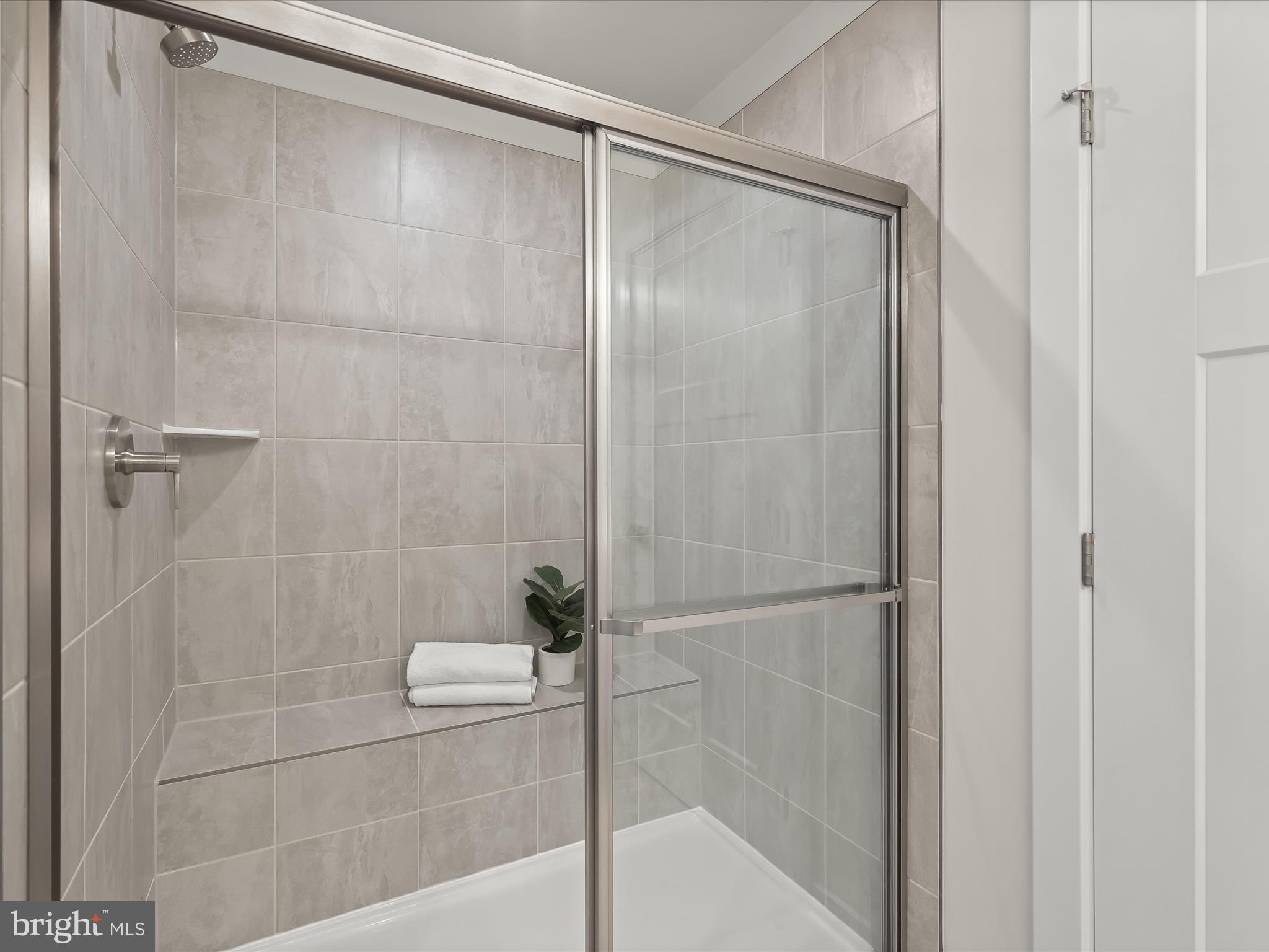 GRACE WOODS - Residential Lease