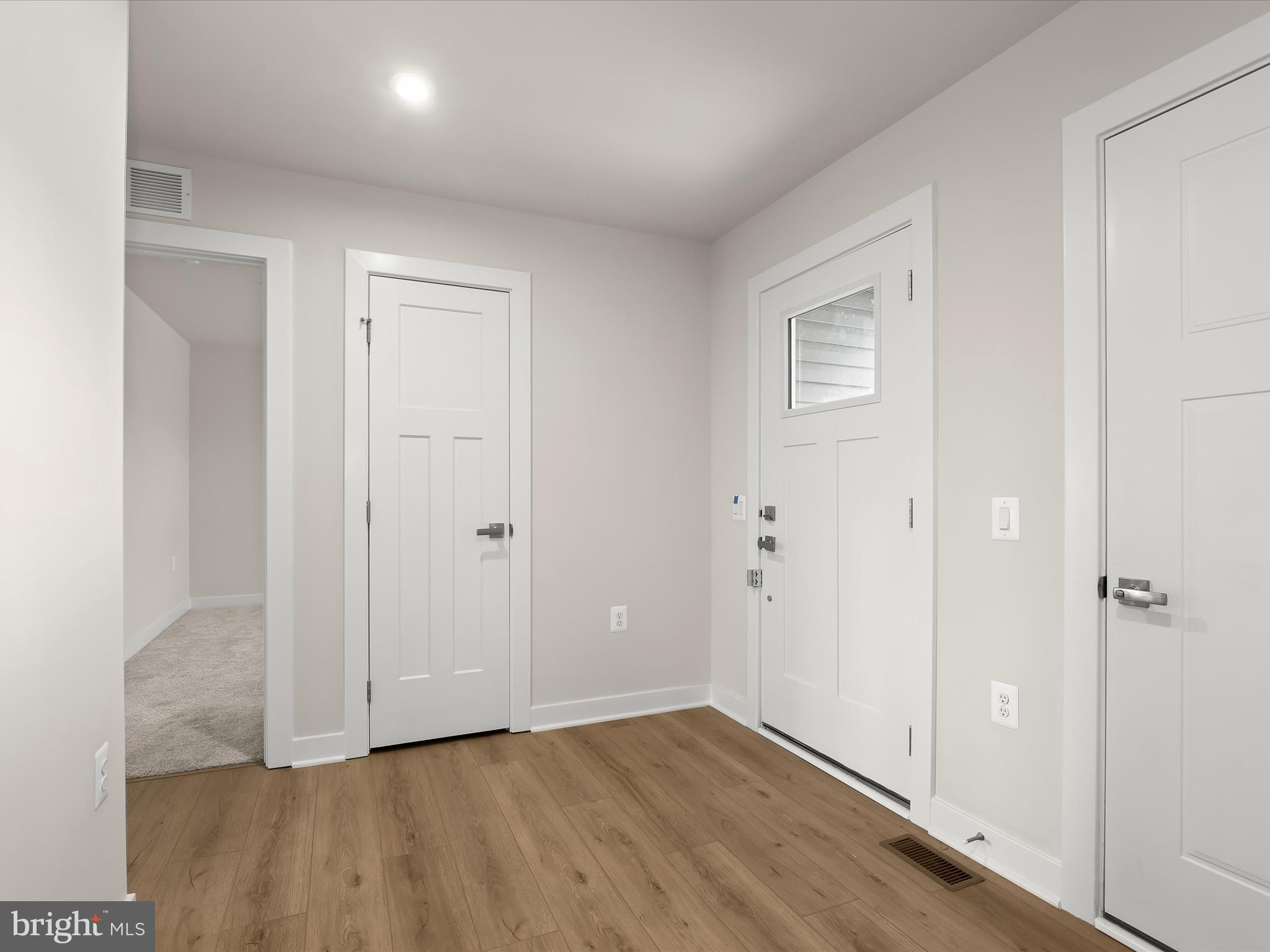 GRACE WOODS - Residential Lease