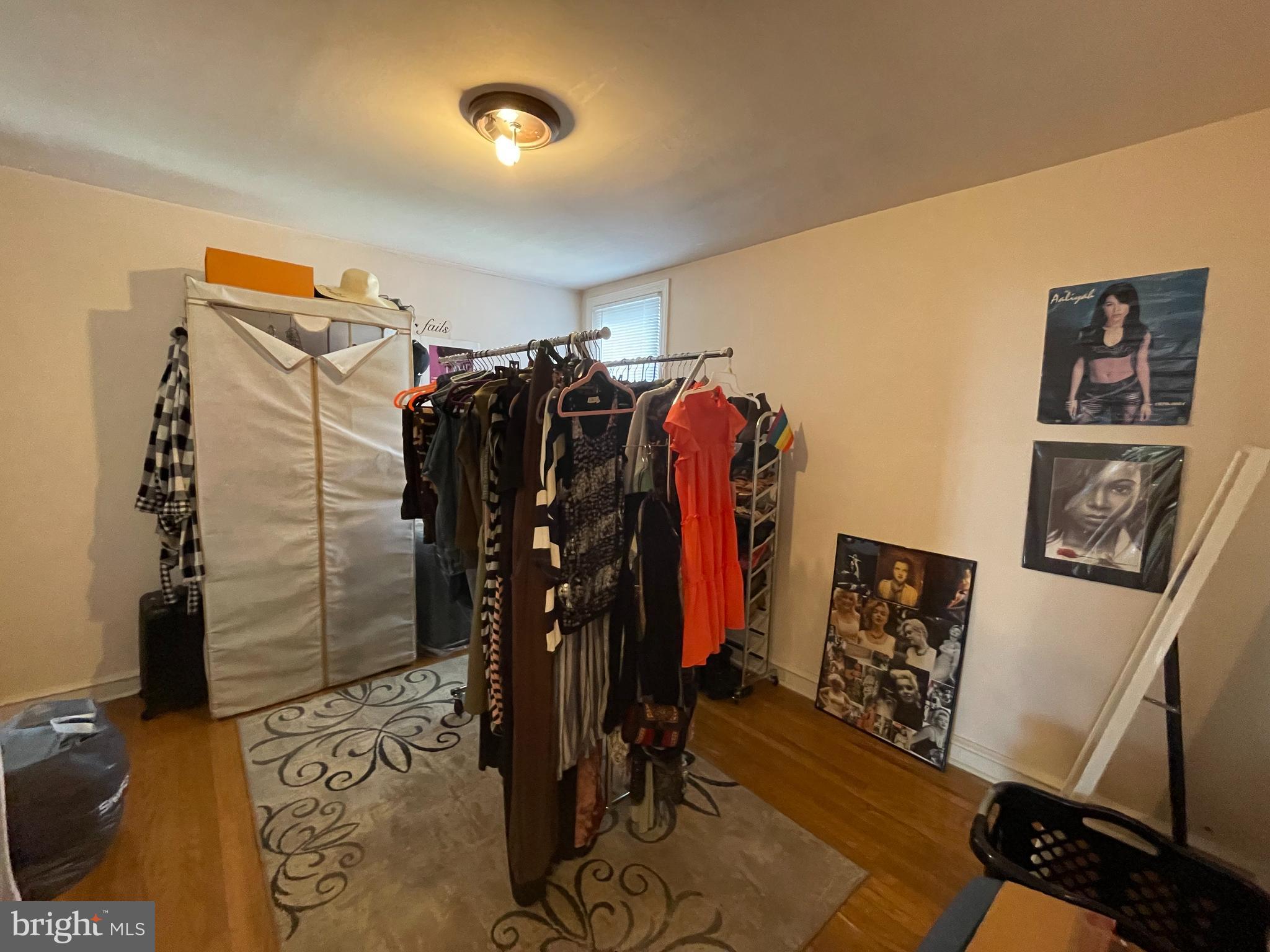 MAYFAIR (WEST) - Residential