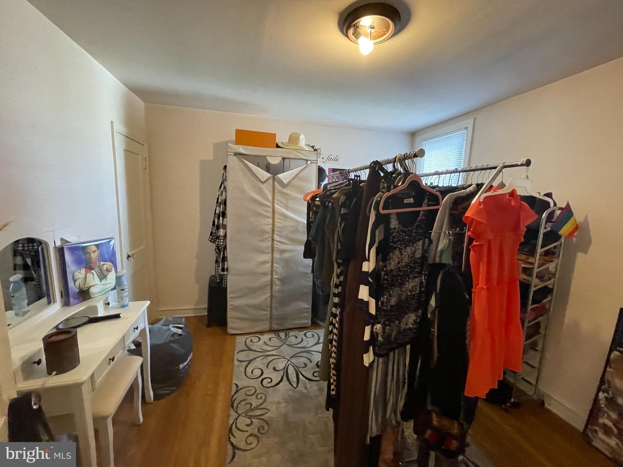 MAYFAIR (WEST) - Residential