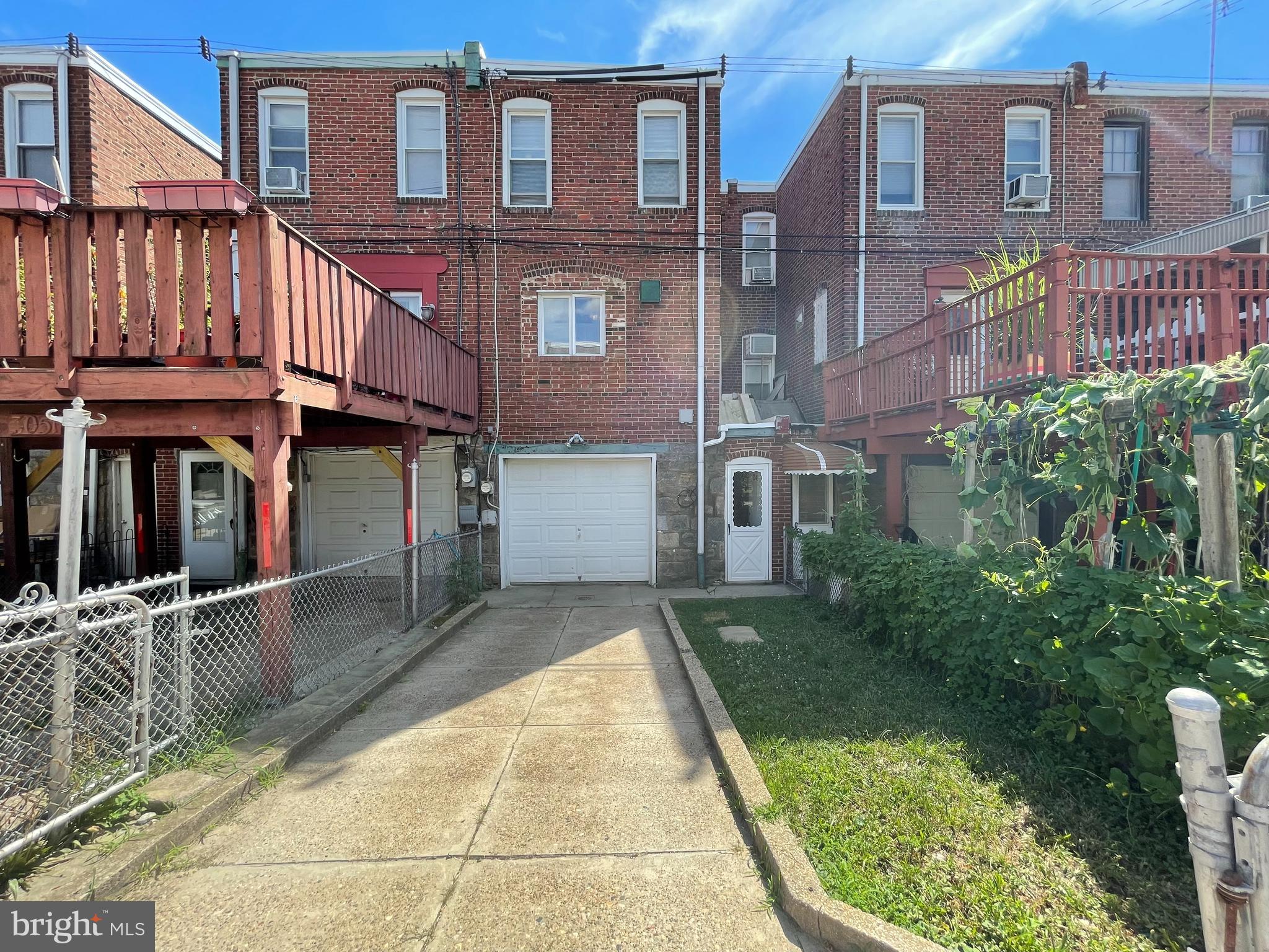 MAYFAIR (WEST) - Residential