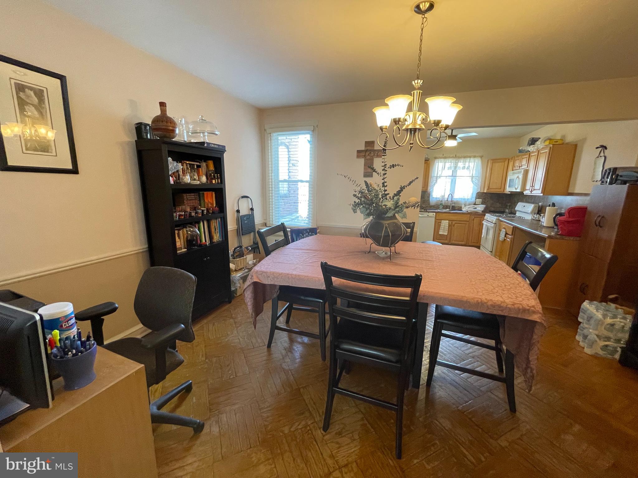 MAYFAIR (WEST) - Residential