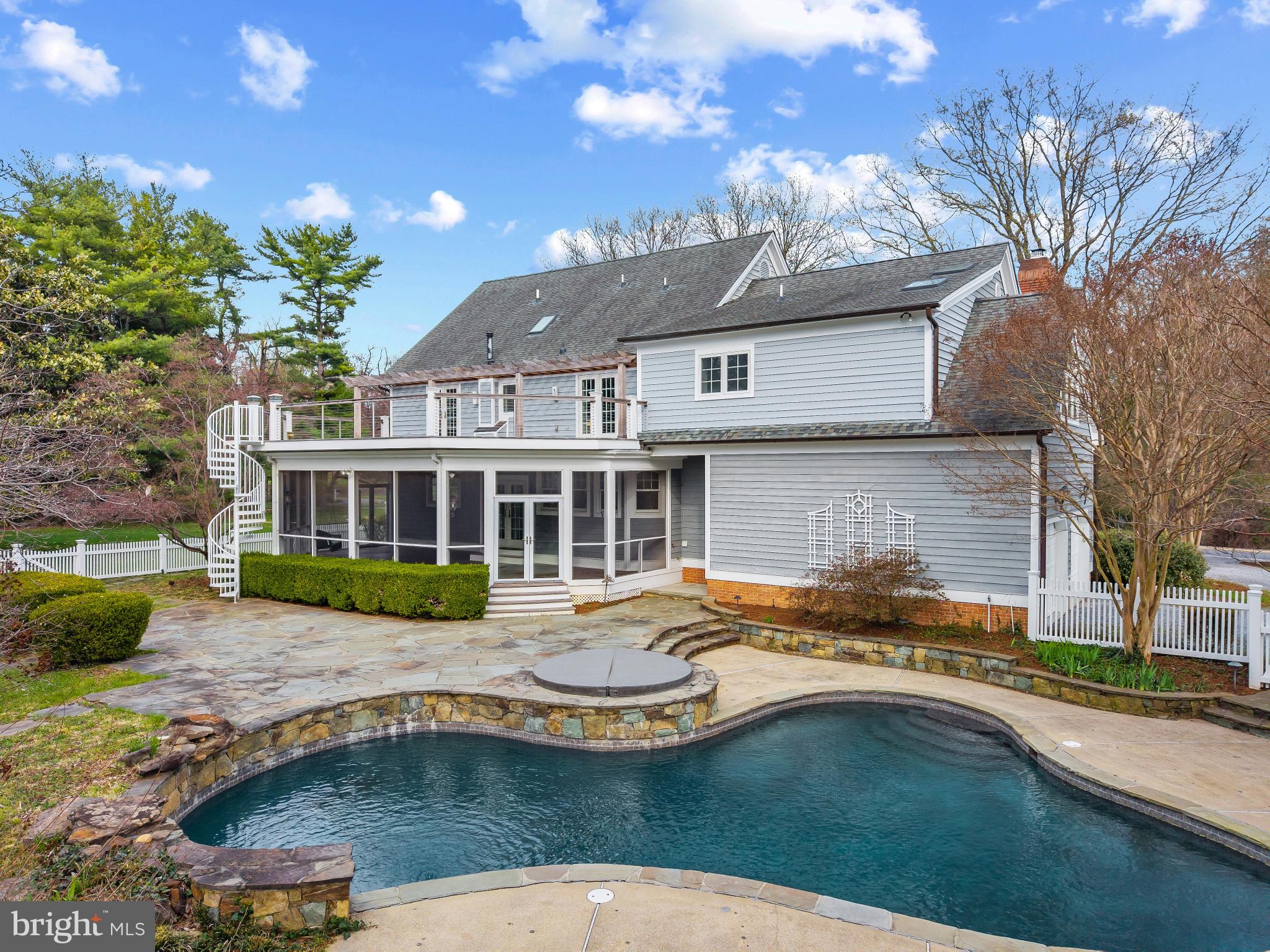 RUGBY HALL ESTATES - Residential