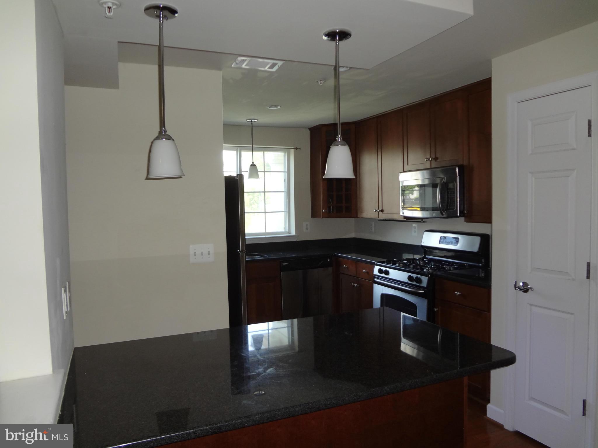 WEST VILLAGE OF SHIRLINGTON - Residential Lease