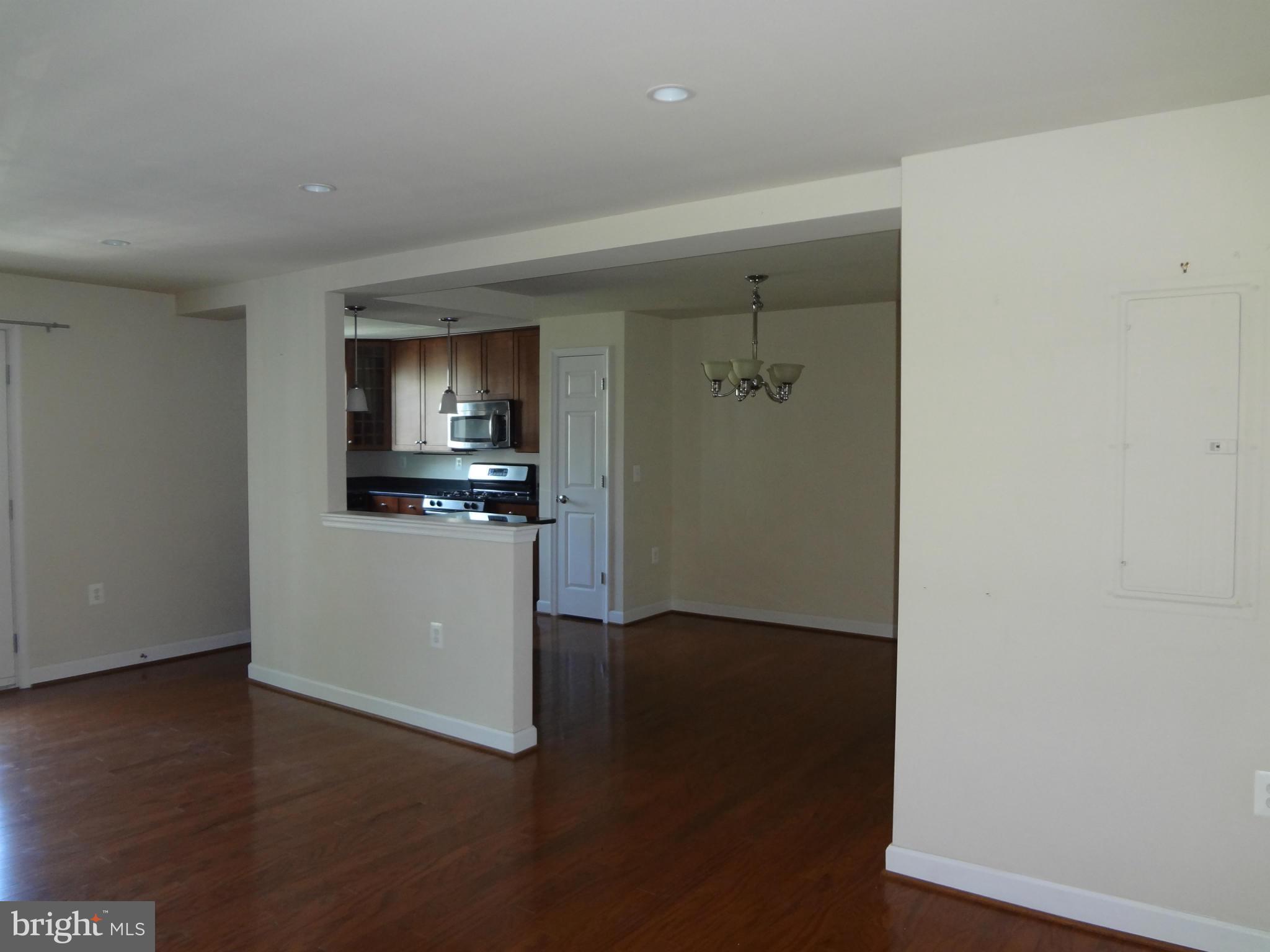 WEST VILLAGE OF SHIRLINGTON - Residential Lease