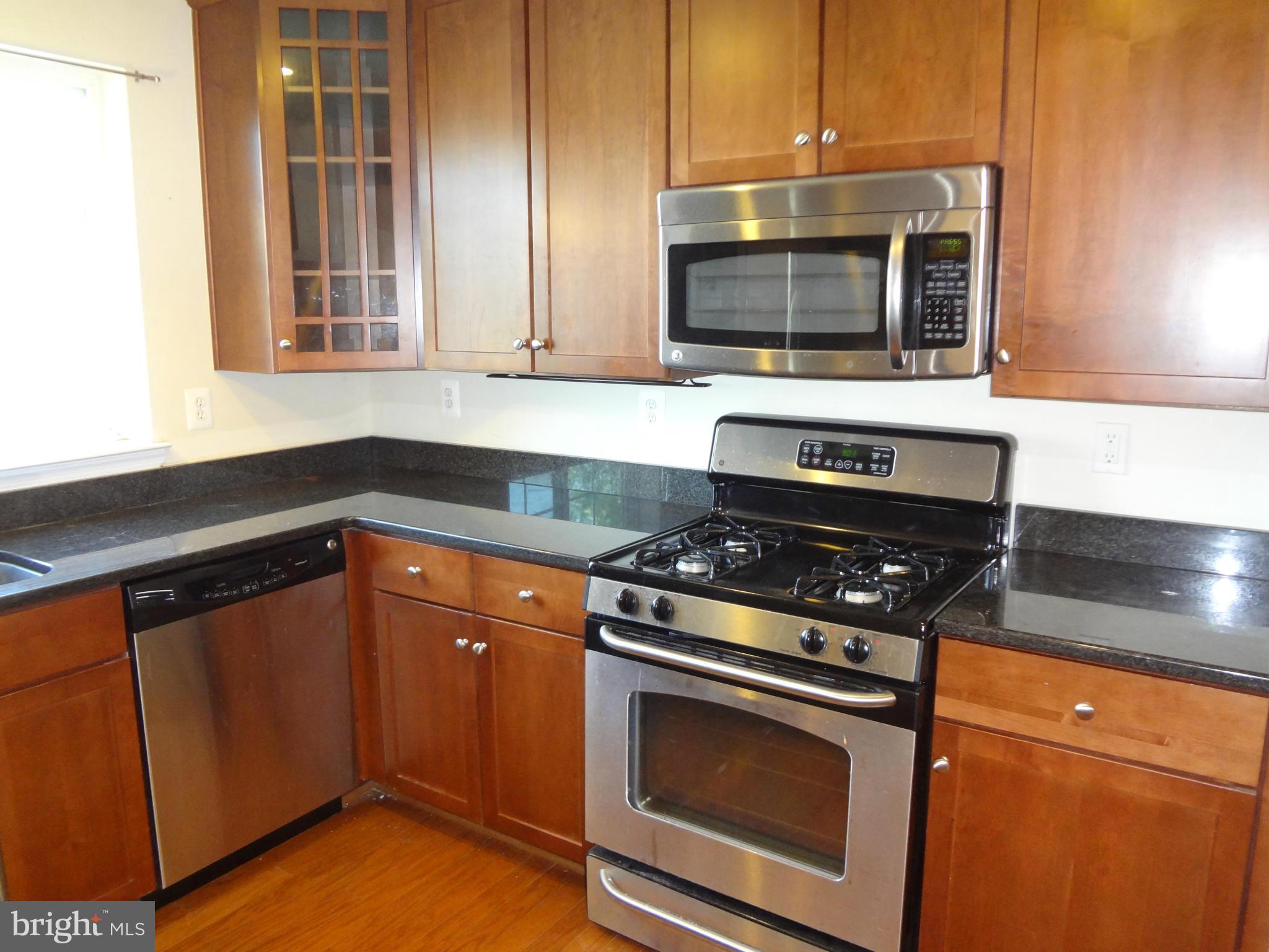 WEST VILLAGE OF SHIRLINGTON - Residential Lease