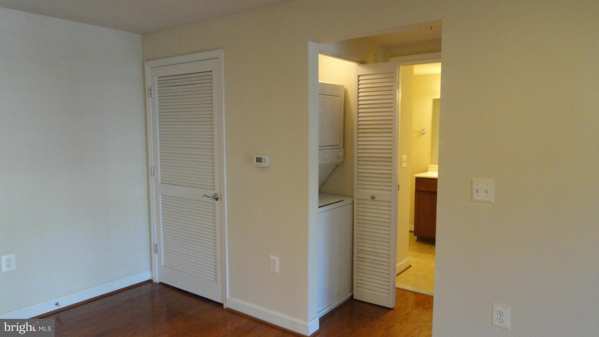 WEST VILLAGE OF SHIRLINGTON - Residential Lease