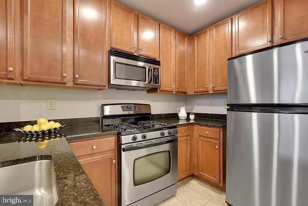 2665 PROSPERITY AVENUE 6