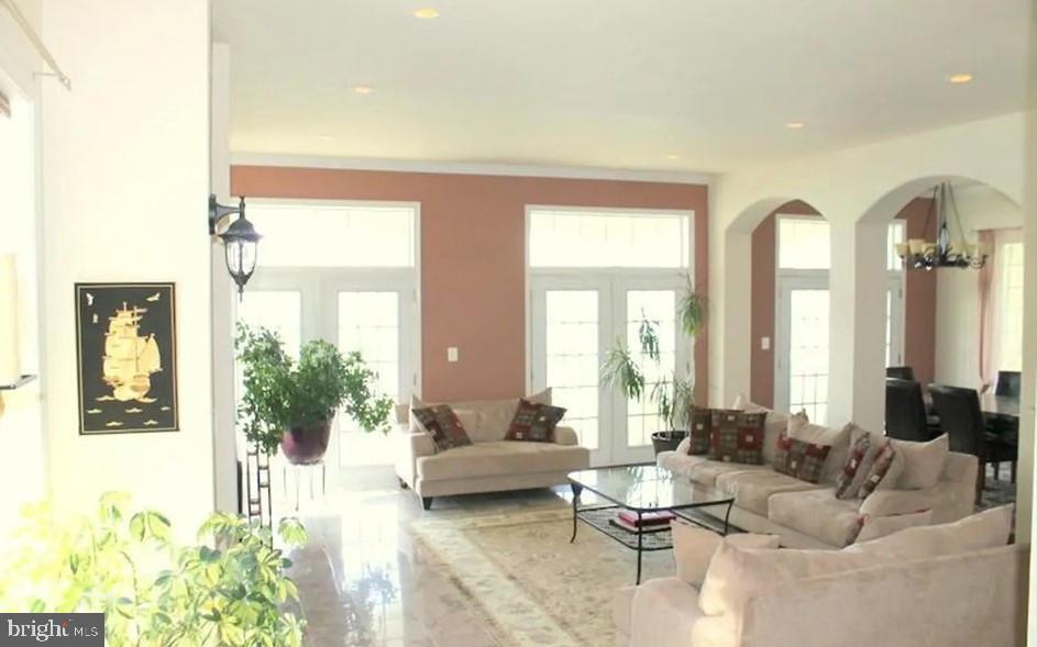 STRATFORD HARBOUR - Residential Lease