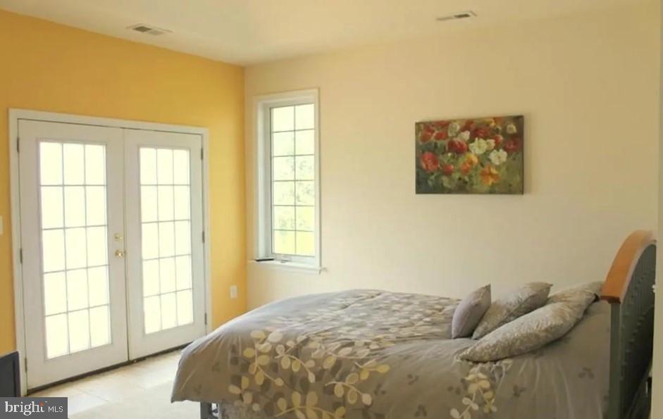 STRATFORD HARBOUR - Residential Lease