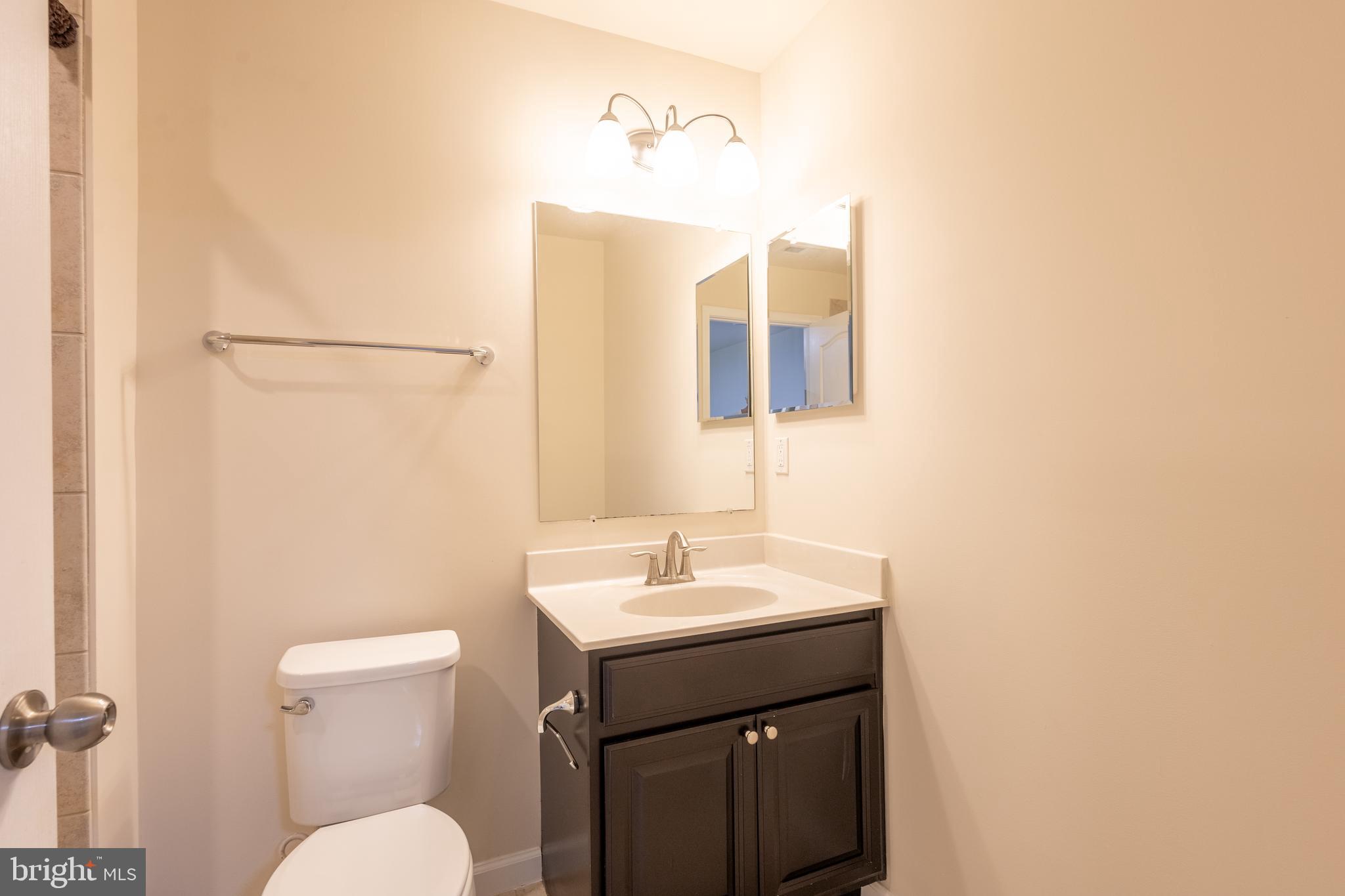 ELKRIDGE TOWN CENTER - Residential Lease