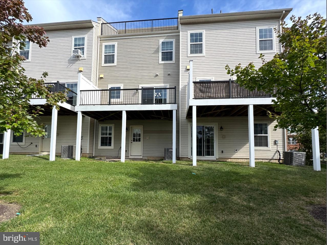 ELKRIDGE TOWN CENTER - Residential Lease