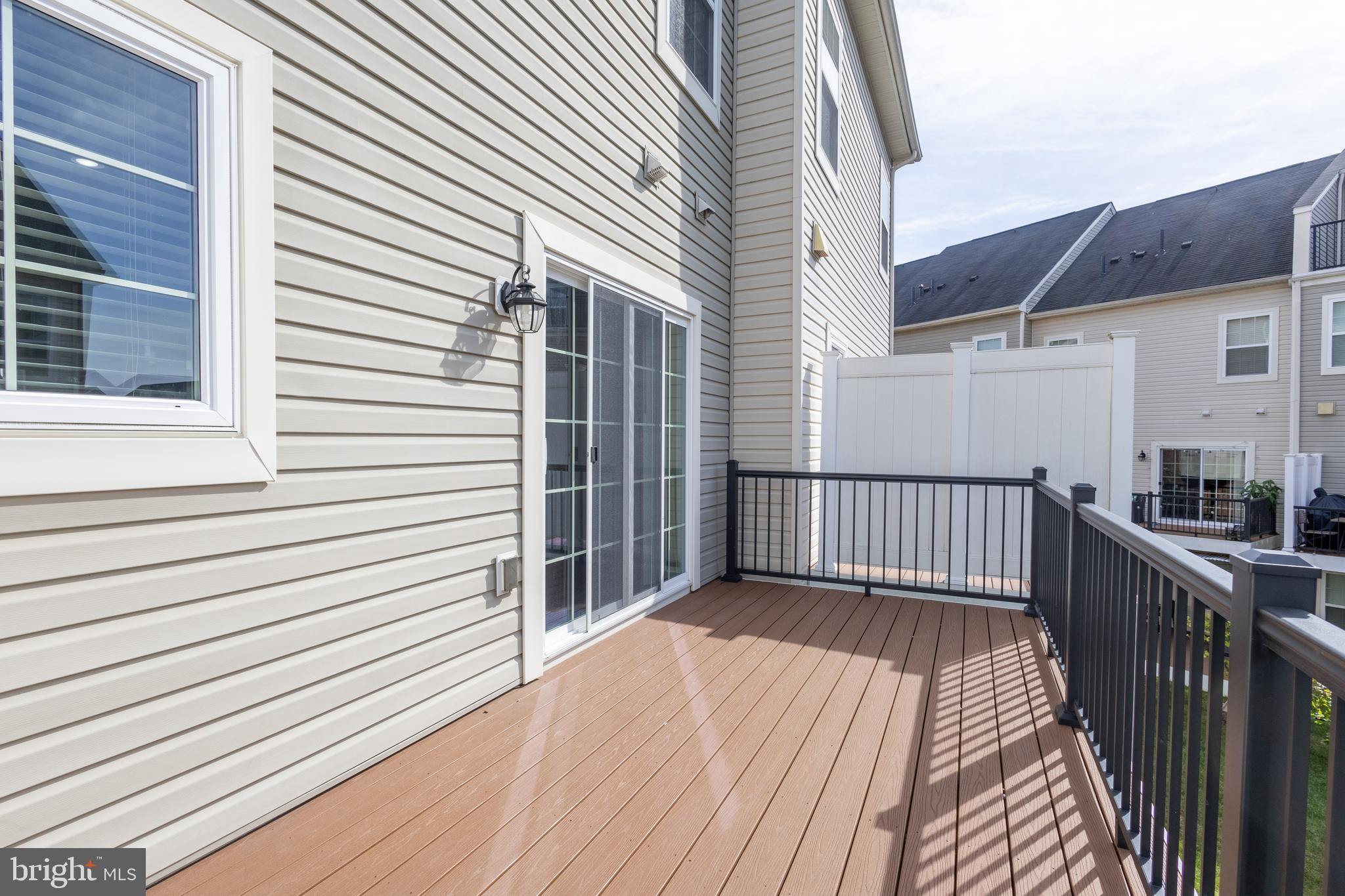 ELKRIDGE TOWN CENTER - Residential Lease