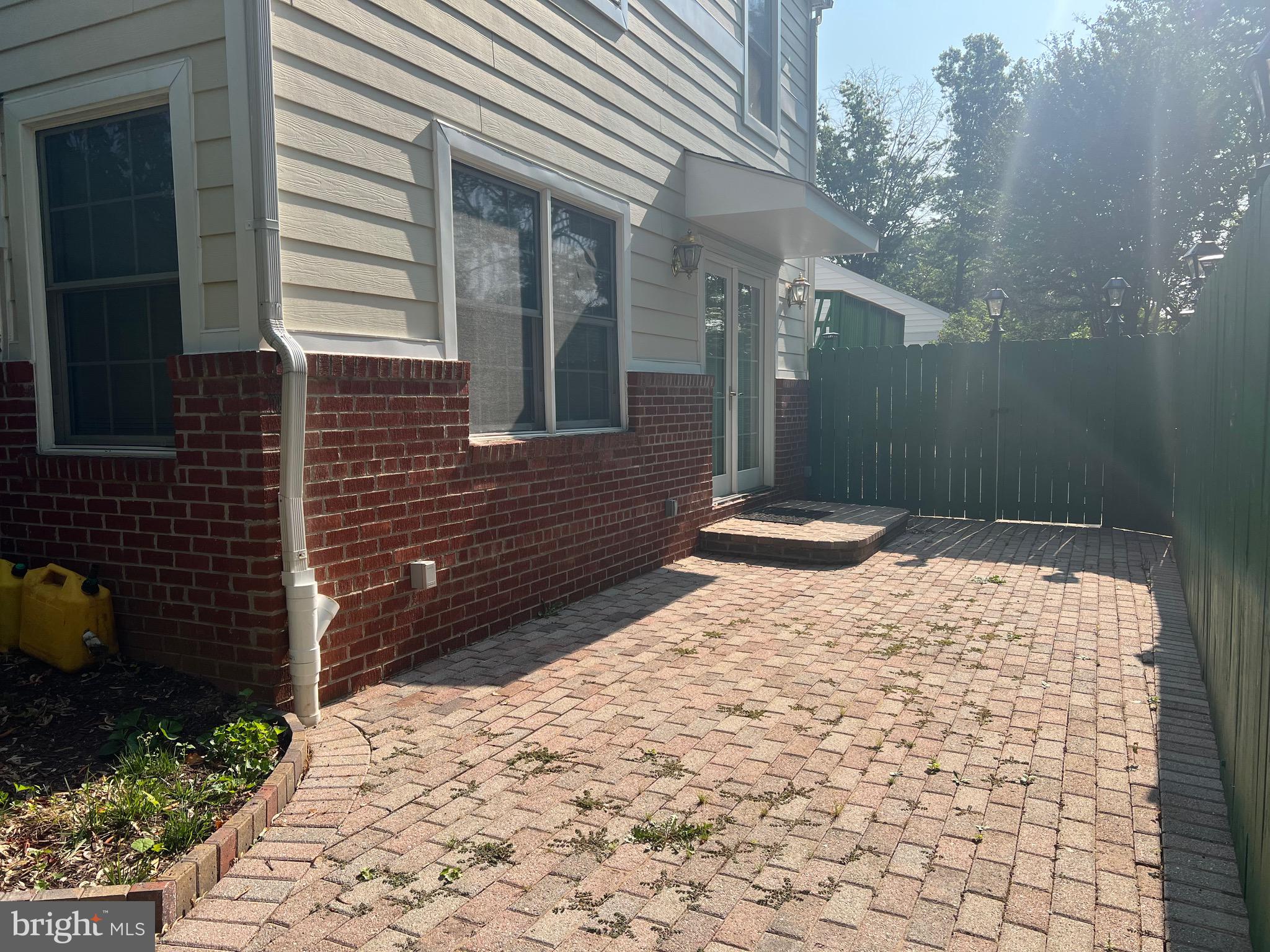 BRISTOW - Residential Lease