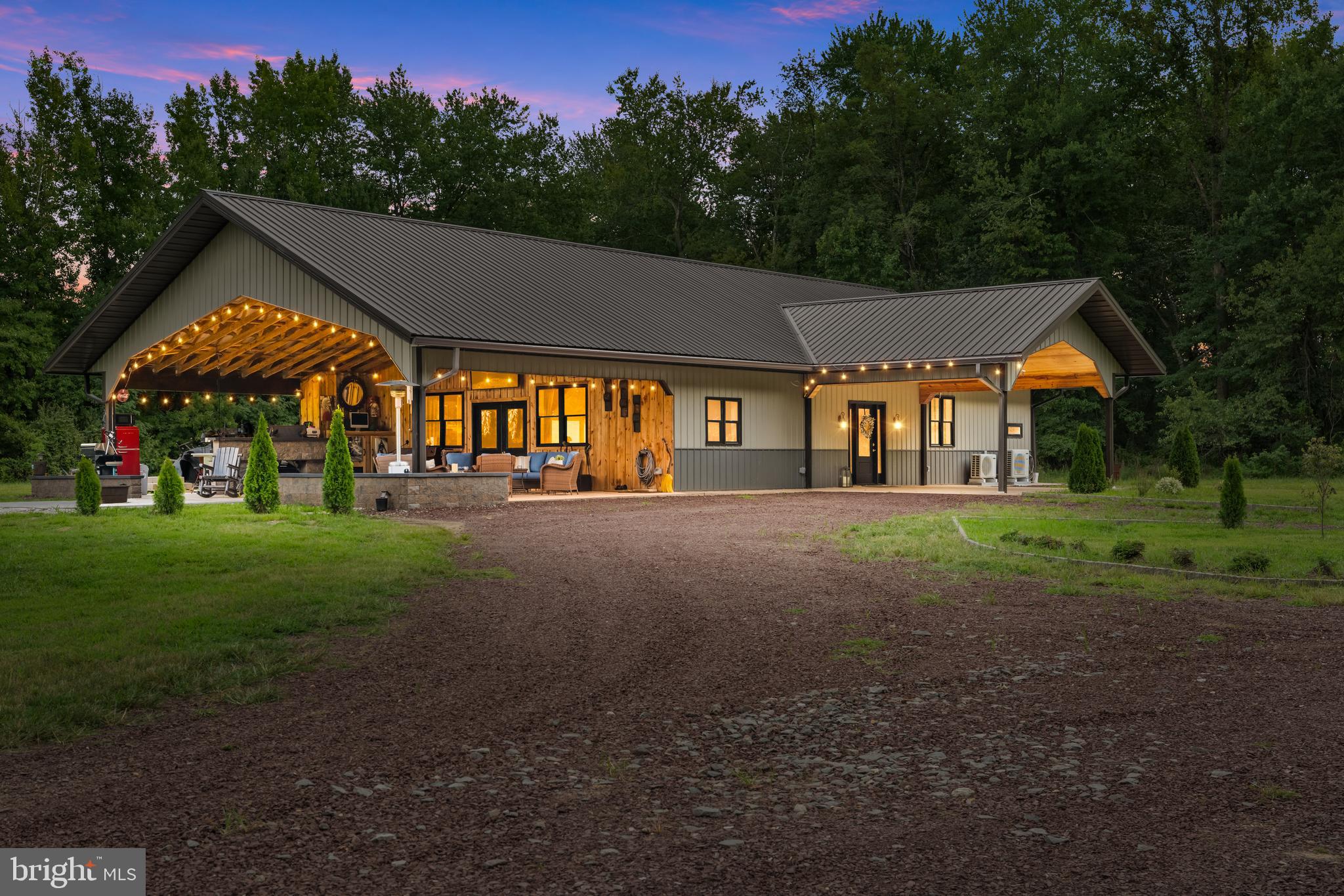 179 QUAKER NECK RD