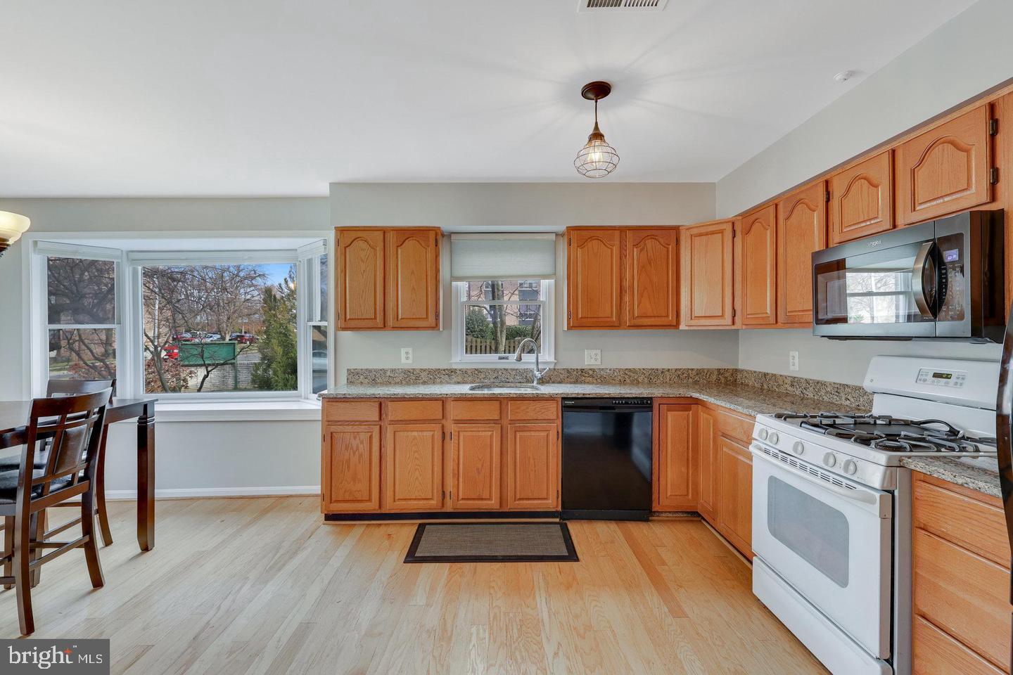 VIENNA TRAIL - Residential Lease