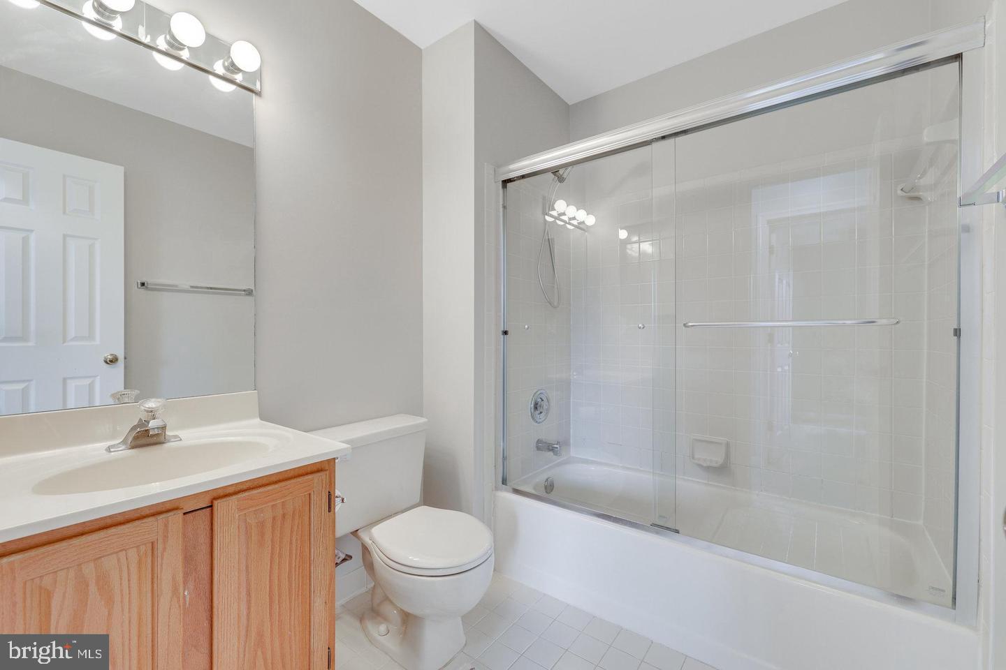 VIENNA TRAIL - Residential Lease