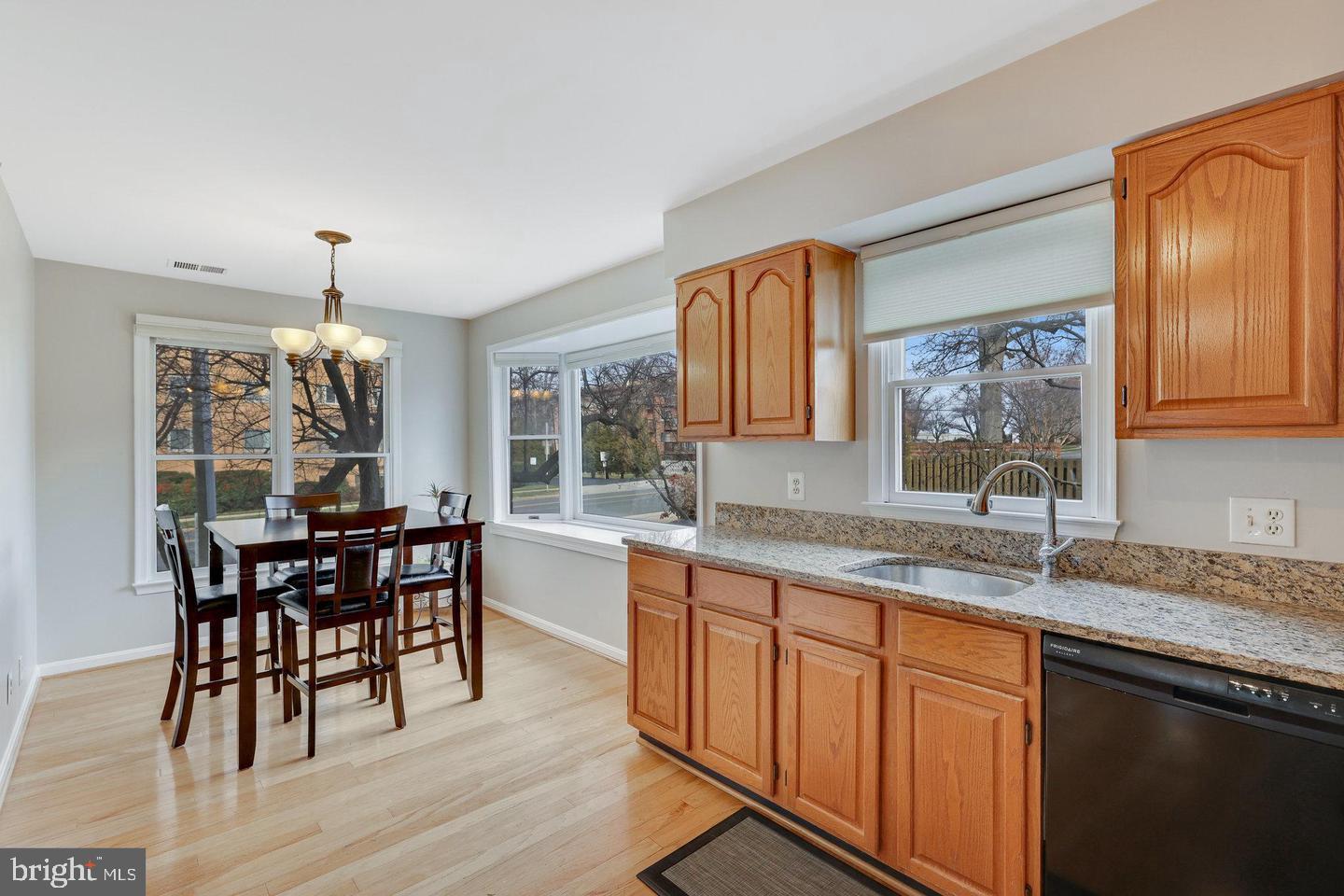 VIENNA TRAIL - Residential Lease