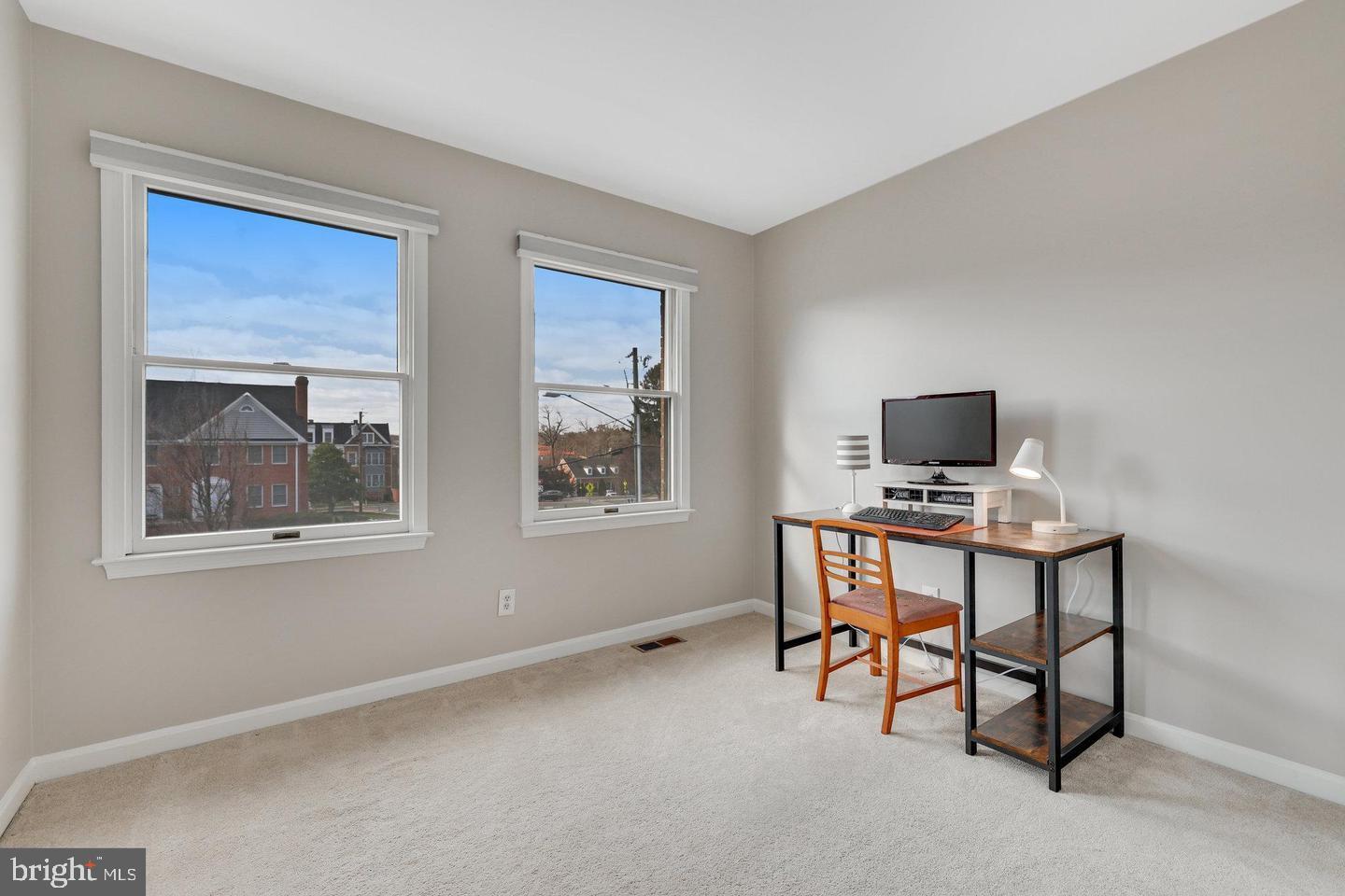 VIENNA TRAIL - Residential Lease