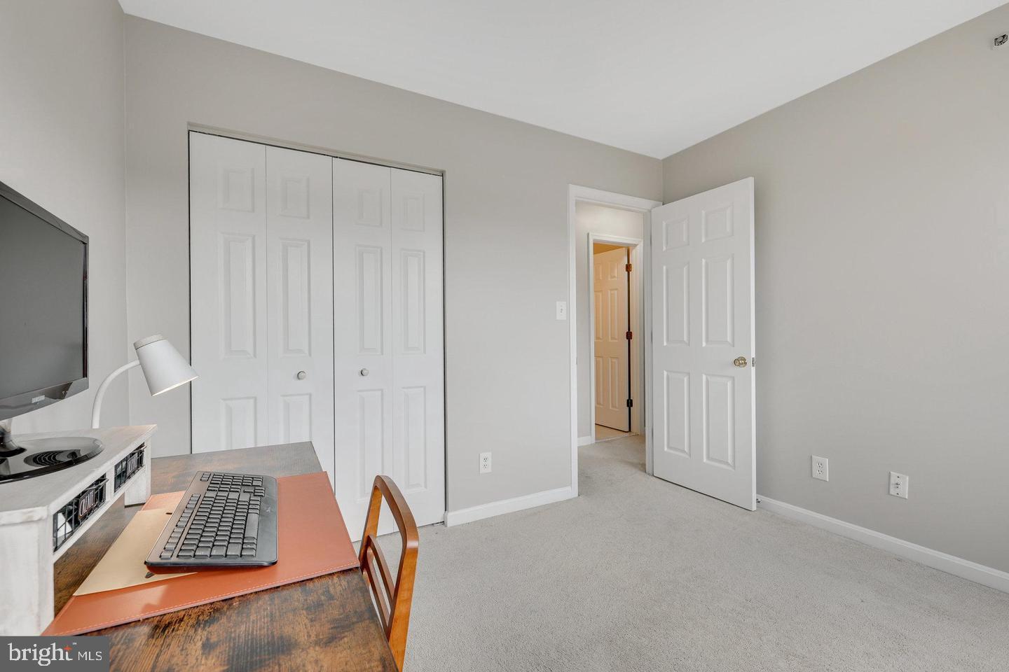 VIENNA TRAIL - Residential Lease