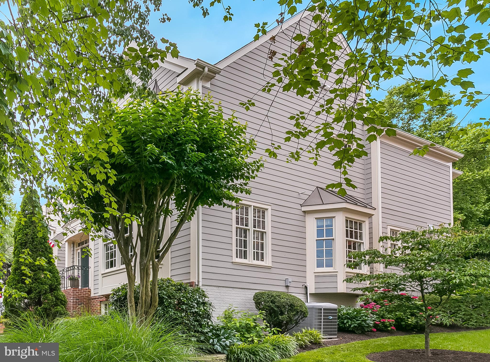 QUAKER HILL - Residential