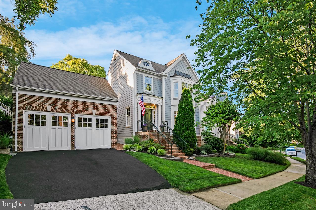 QUAKER HILL - Residential